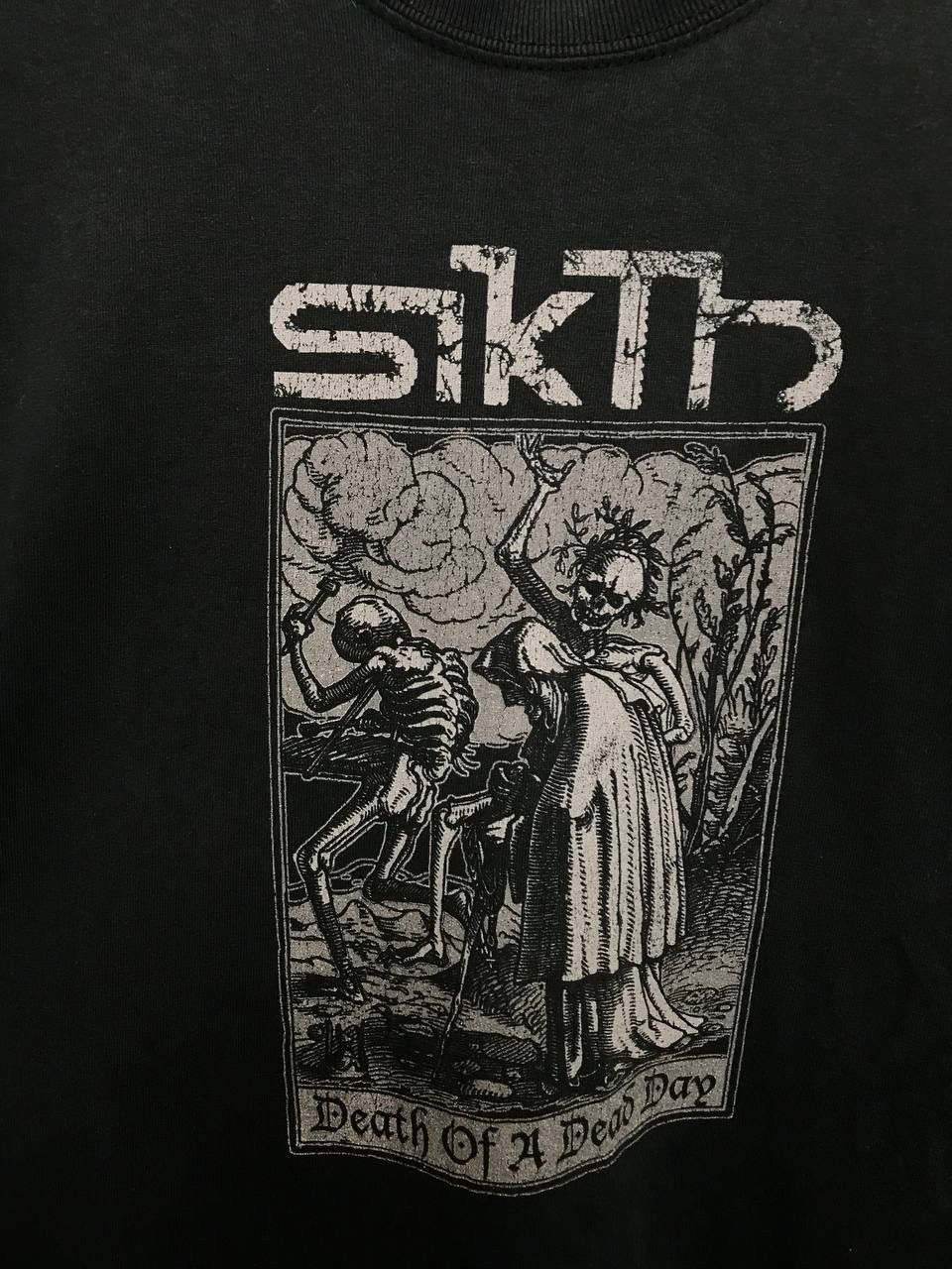 Band Tees × Vintage Sikth Death of Dead Day vintage skull rock band tee Size US M / EU 48-50 / 2 - 5 Thumbnail
