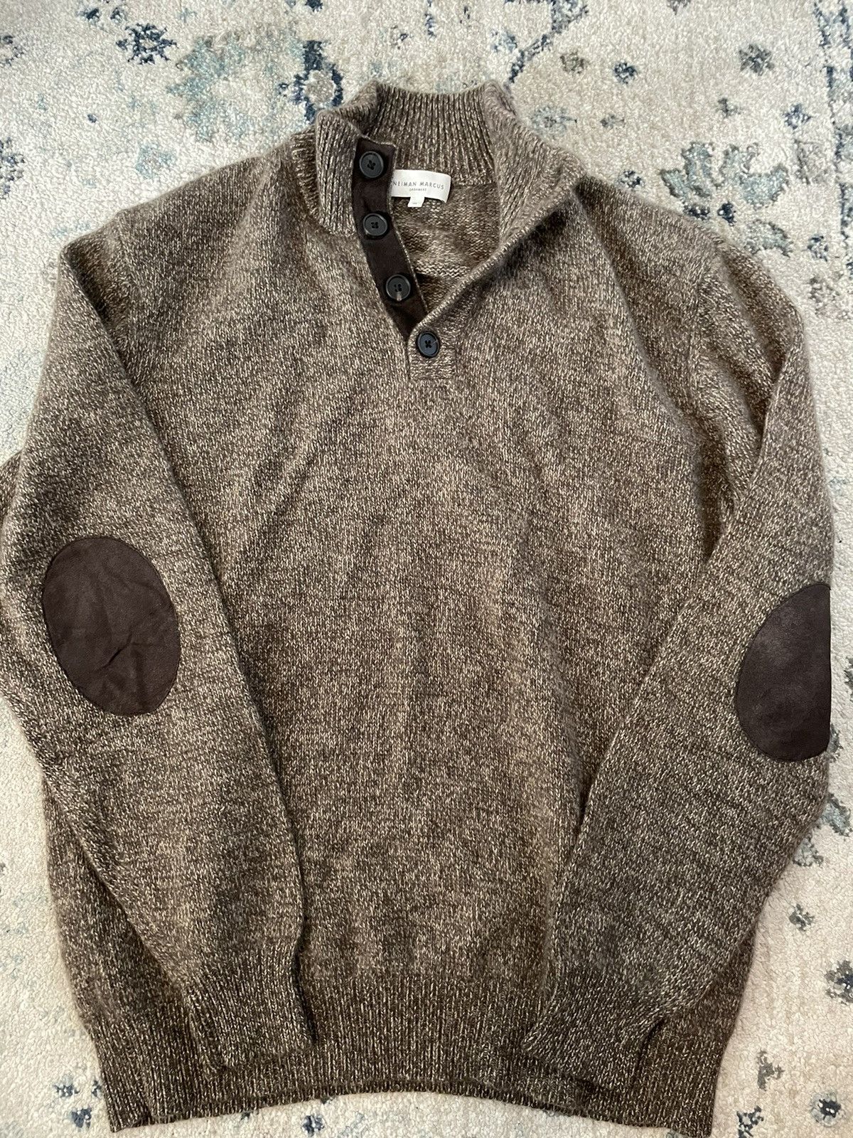 Neiman Marcus Suede Trim Multi-Ply Cashmere Jumper Size US XL / EU 56 / 4 - 1 Thumbnail