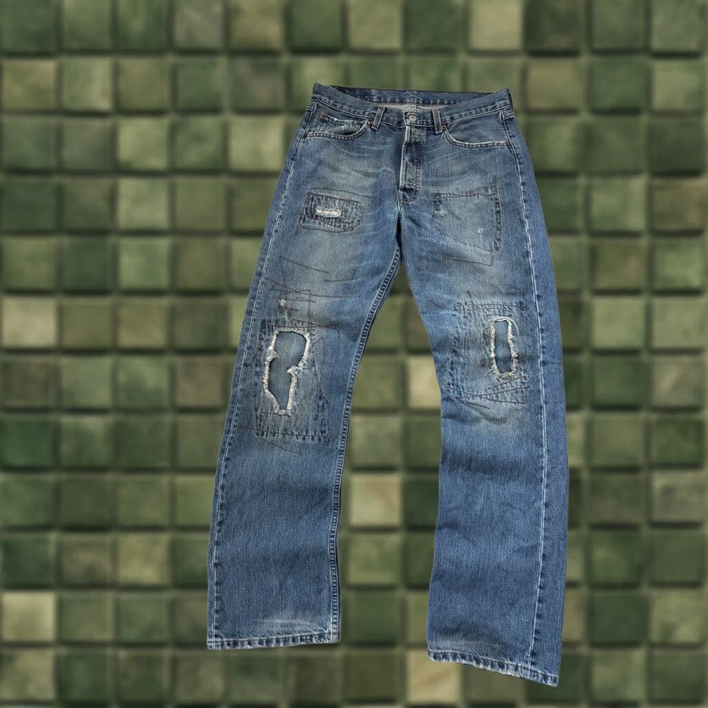 Levi's VINTAGE Levi's 501 Jeans Distressed Straight Men S 30 Blue Cotton 90s Streetwear Logo USA London Hip Hop City Luxury Casual Jeans Men Size US 29 - 1 Thumbnail