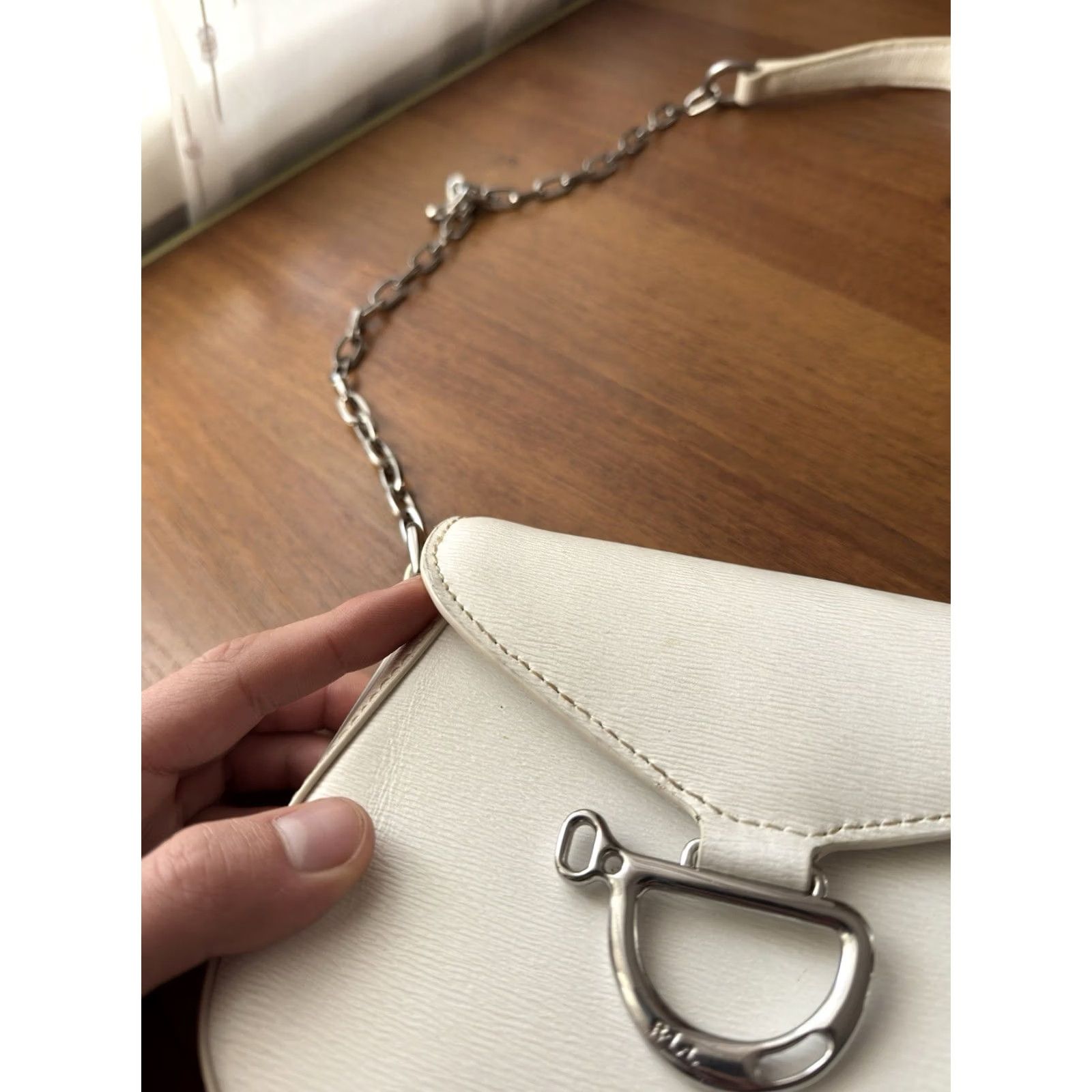 Ralph Lauren VINTAGE Ralph Lauren Leather White Messenger Bag Women Small XS Bag Small White Leather Messenger Bag 90s City Classic Designer Casual Womens Size ONE SIZE - 5 Thumbnail