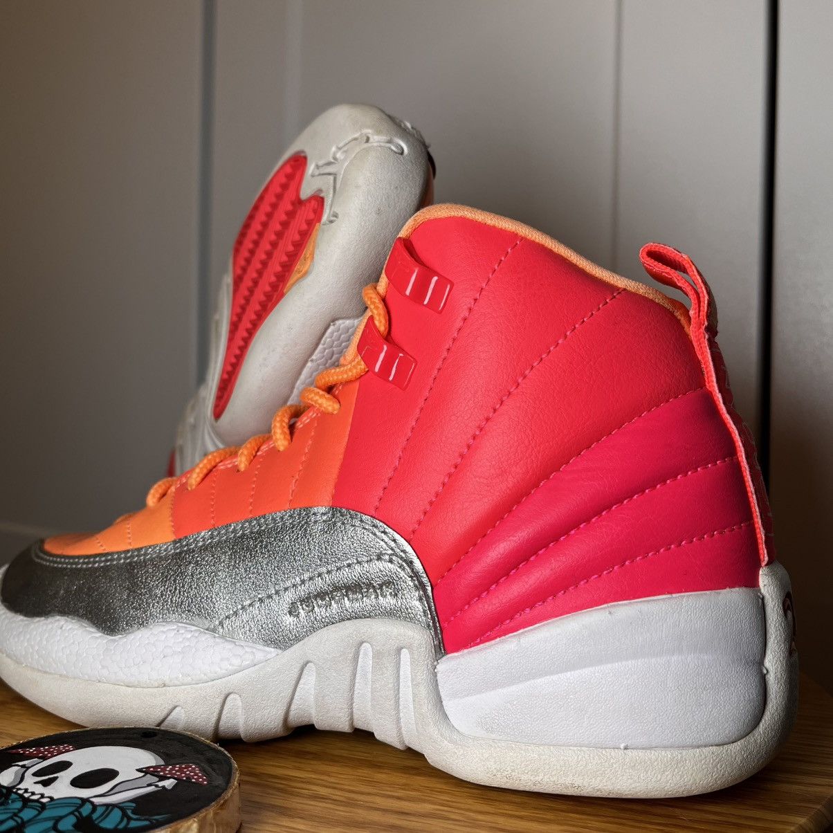 Jordan Brand Women’s Air Jordan 12 Retro GS 'Sunrise - Preloved 7W Size US 7 / EU 40 - 3 Thumbnail