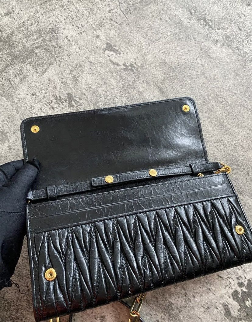 Miu Miu Matelasse wallet on chain Size ONE SIZE - 10 Thumbnail
