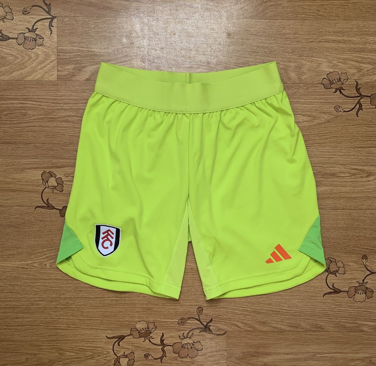 Adidas Adidas Fulham FC Women’s TIRO GOALKEEPER JERSEY + Shorts NWT Size M / US 6-8 / IT 42-44 - 12 Thumbnail