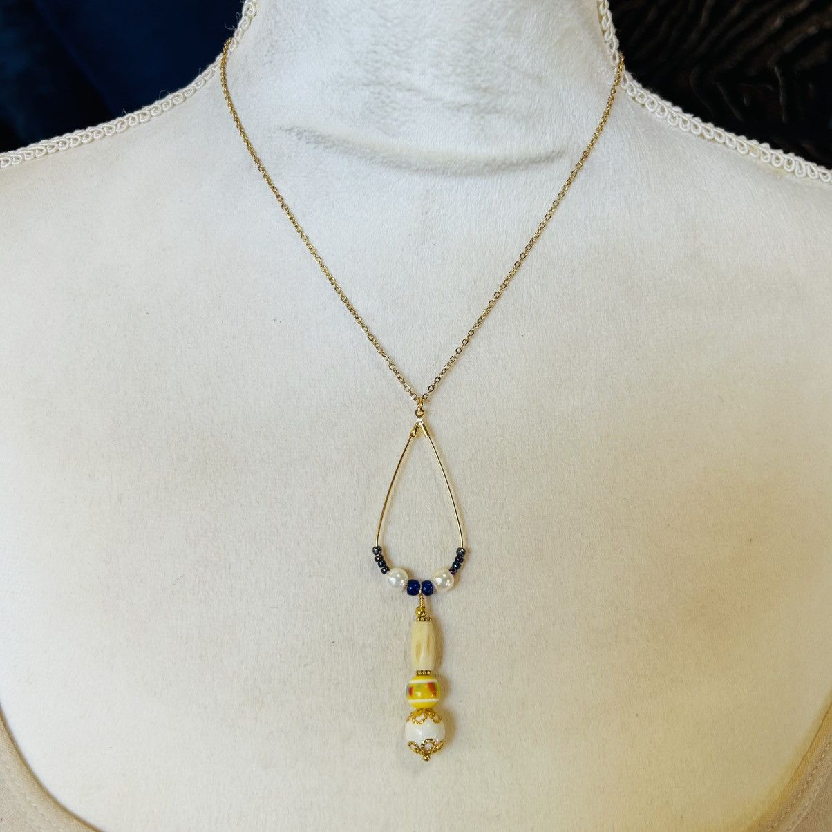Handmade Handcrafted vintage bead changeable charm pendant necklace Size ONE SIZE - 3 Thumbnail
