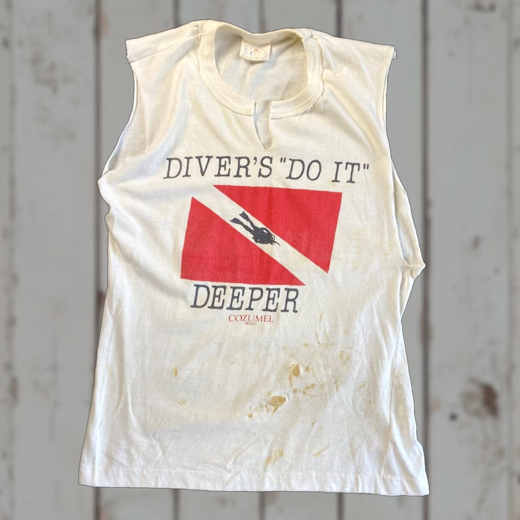 Vintage VINTAGE Diver’s Do It Deeper Cozumel Mexico T Shirt Custom Sleeveless M White Size US M / EU 48-50 / 2 - 1 Thumbnail