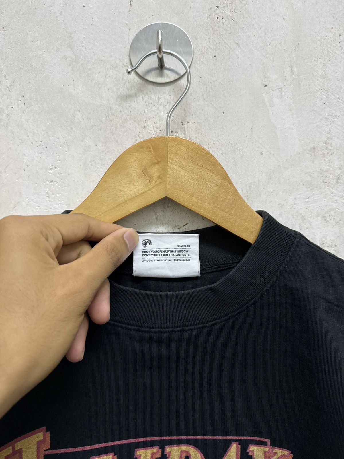 Other Antidote Worldwide Streetwear Cropped Tees Size US M / EU 48-50 / 2 - 5 Thumbnail