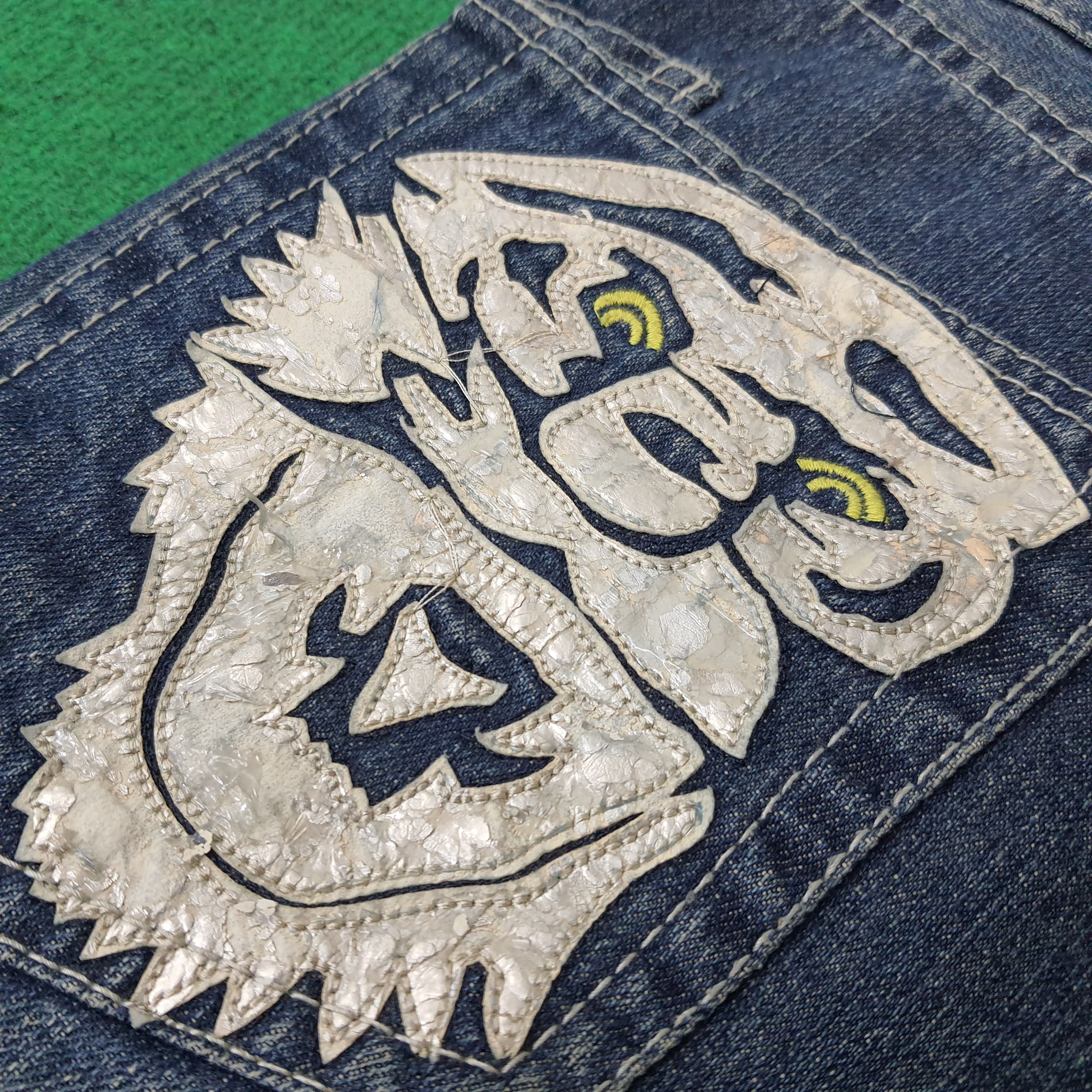 Ed Hardy Vintage Ed Hardy Christian Audigier Custom Logo Jeans C272N1 Size US 31 - 7 Thumbnail
