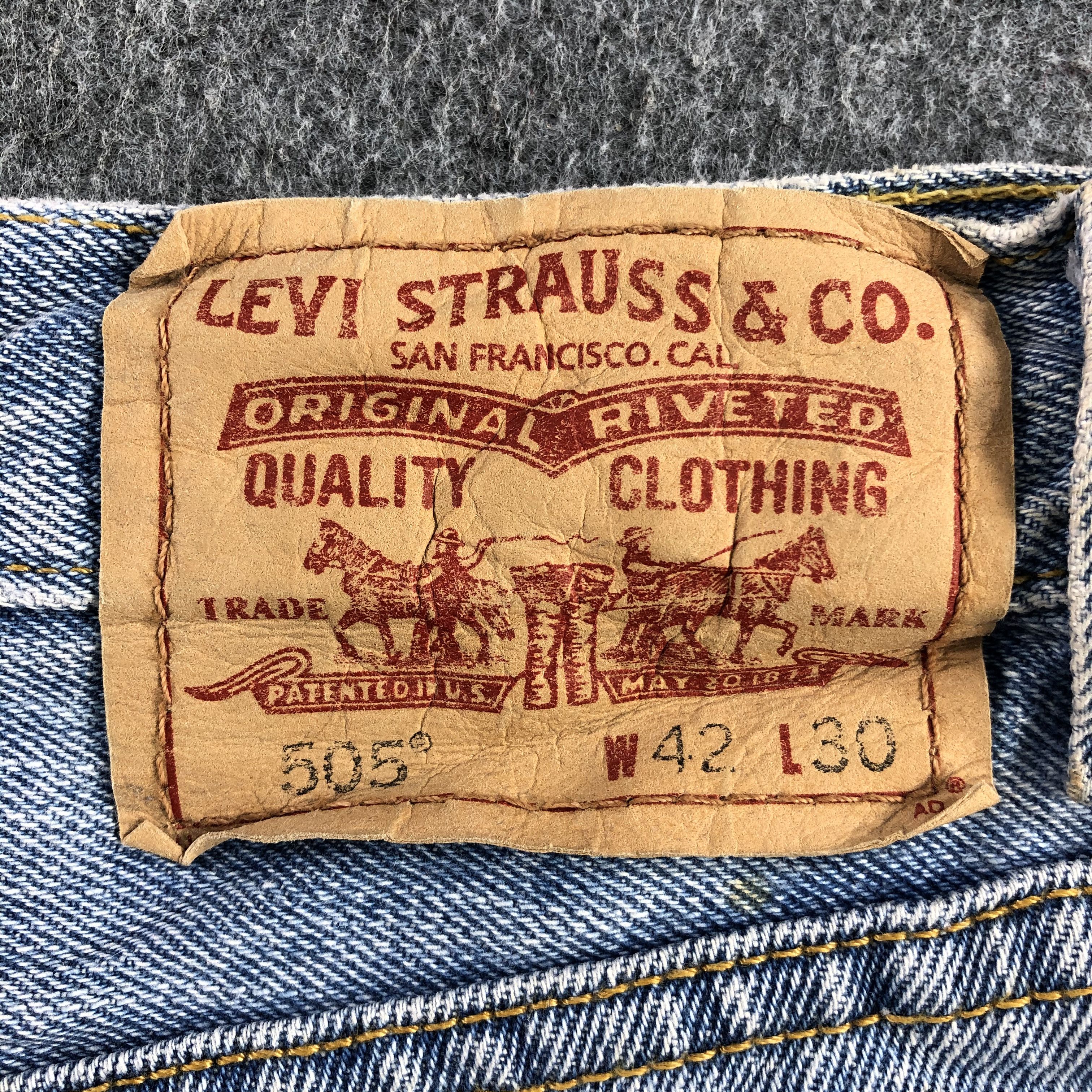 Levi's Vintage Blue Wash Levis 505 Jeans-J2429 Size US 43 - 5 Thumbnail