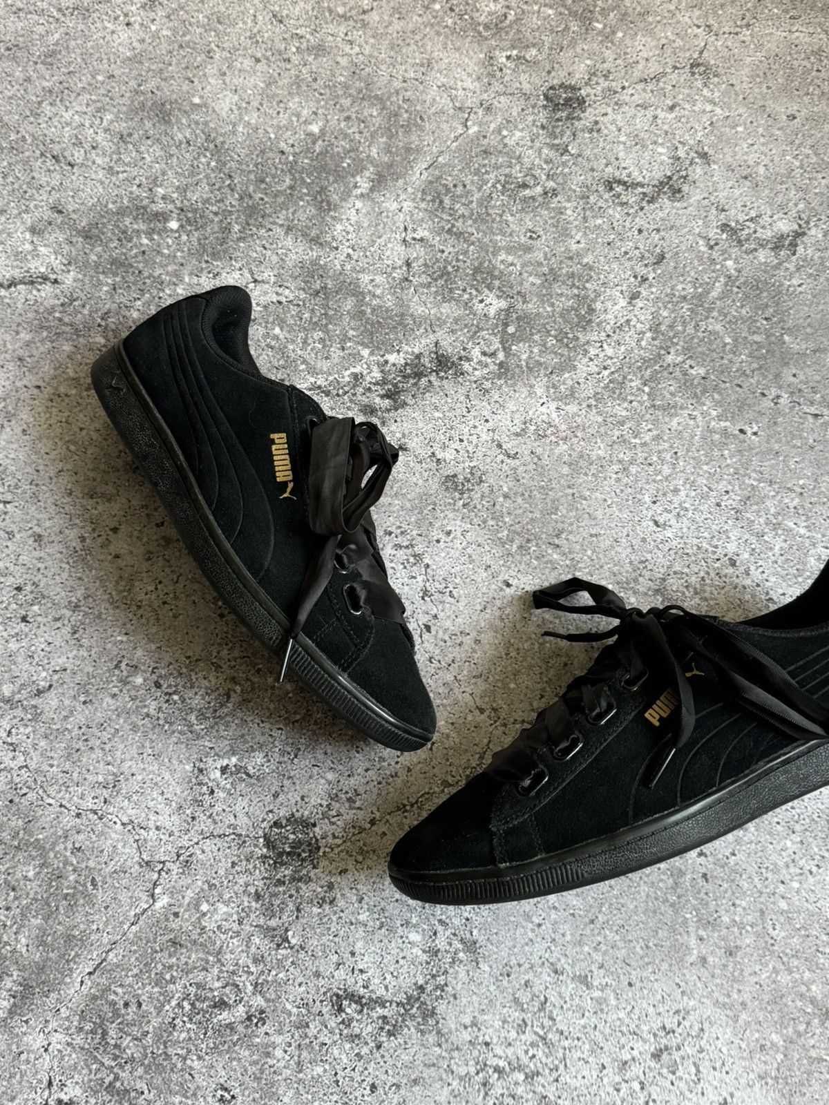 Puma × Vintage Vintage Puma Y2K black glamour sneakers shoes Size US 10.5 / IT 40.5 - 5 Thumbnail