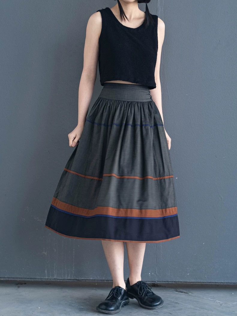 Kenzo KENZO Vintage striped half skirt with beautiful pattern Size 24" / US 00 / IT 34 - 1 Thumbnail