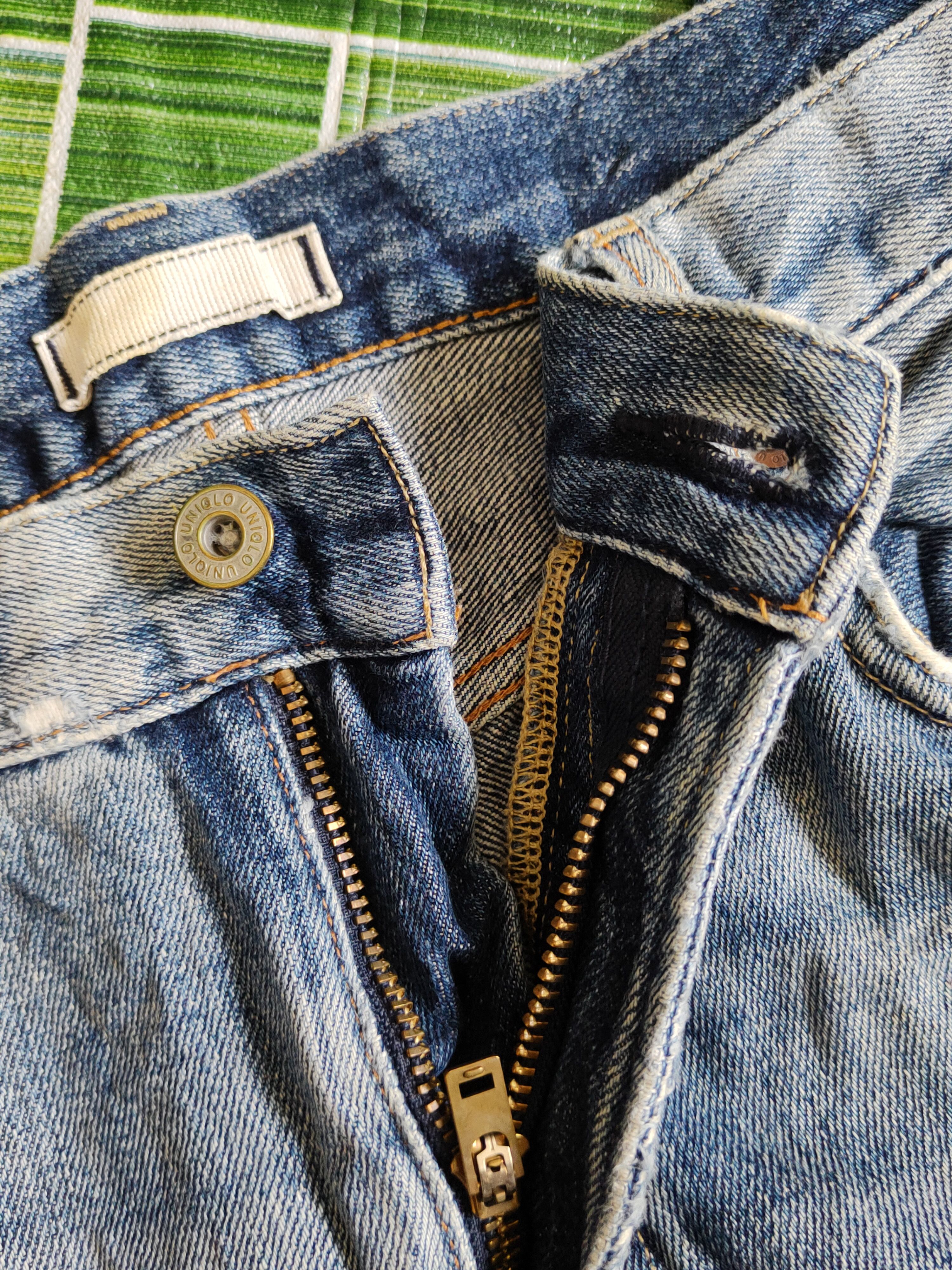 Japanese Brand Uniqlo Blue Faded Distressed Ripped denim Jeans #S2240 Size US 34 / EU 50 - 12 Thumbnail