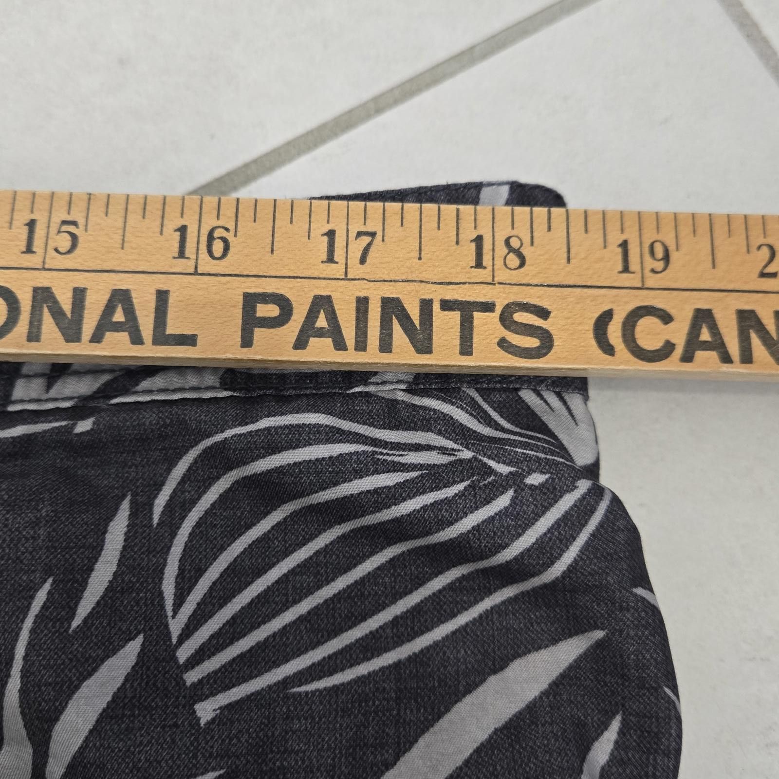 Tommy Bahama Tommy Bahama Swim Trunks Men's Extra Large Shorts Black Gray Size US 36 / EU 52 - 4 Thumbnail