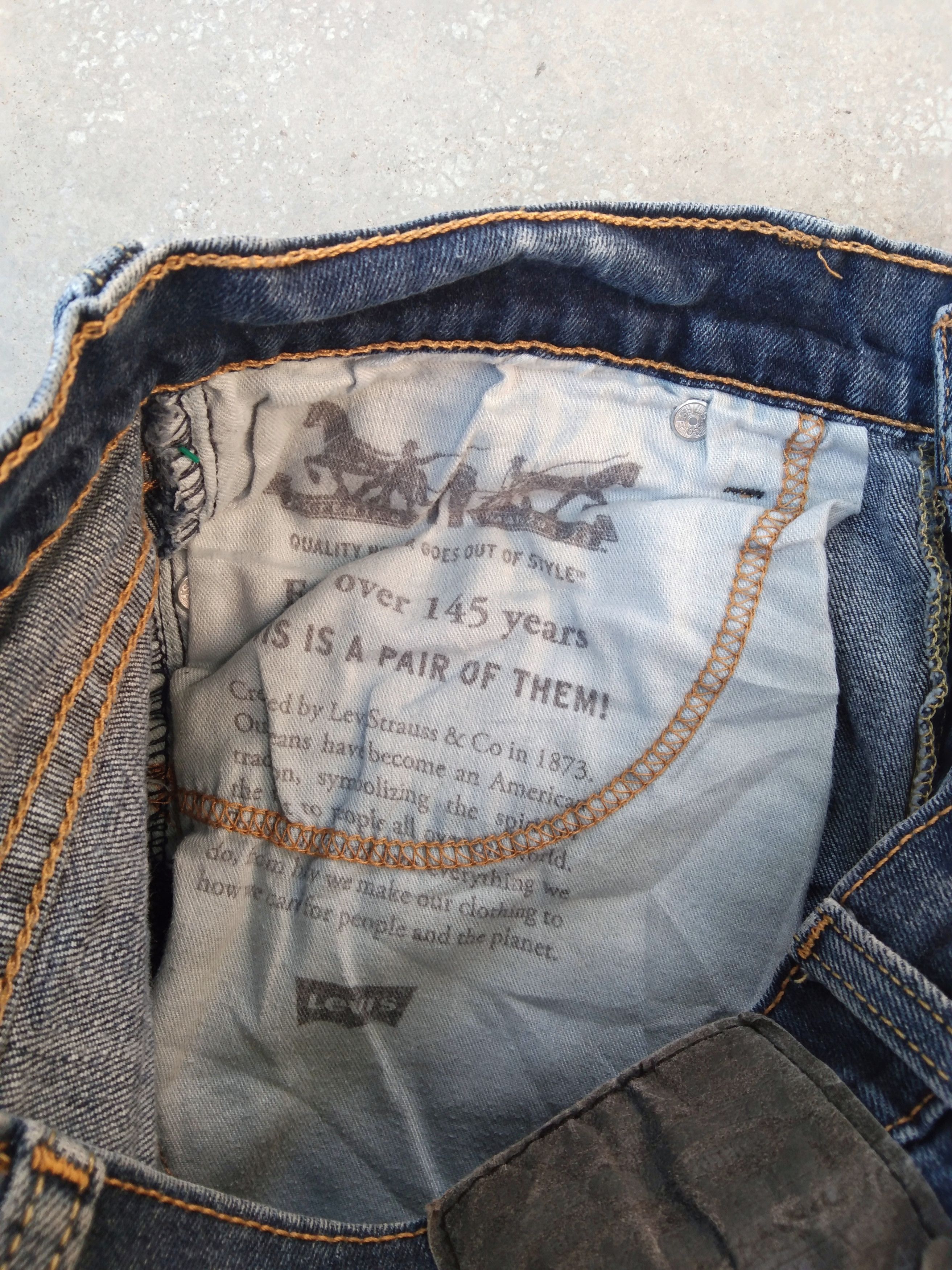 Levi's Vintage Levi's Jeans 511 Slim Fit Faded Blue Denim 30x32 Size US 30 / EU 46 - 7 Thumbnail
