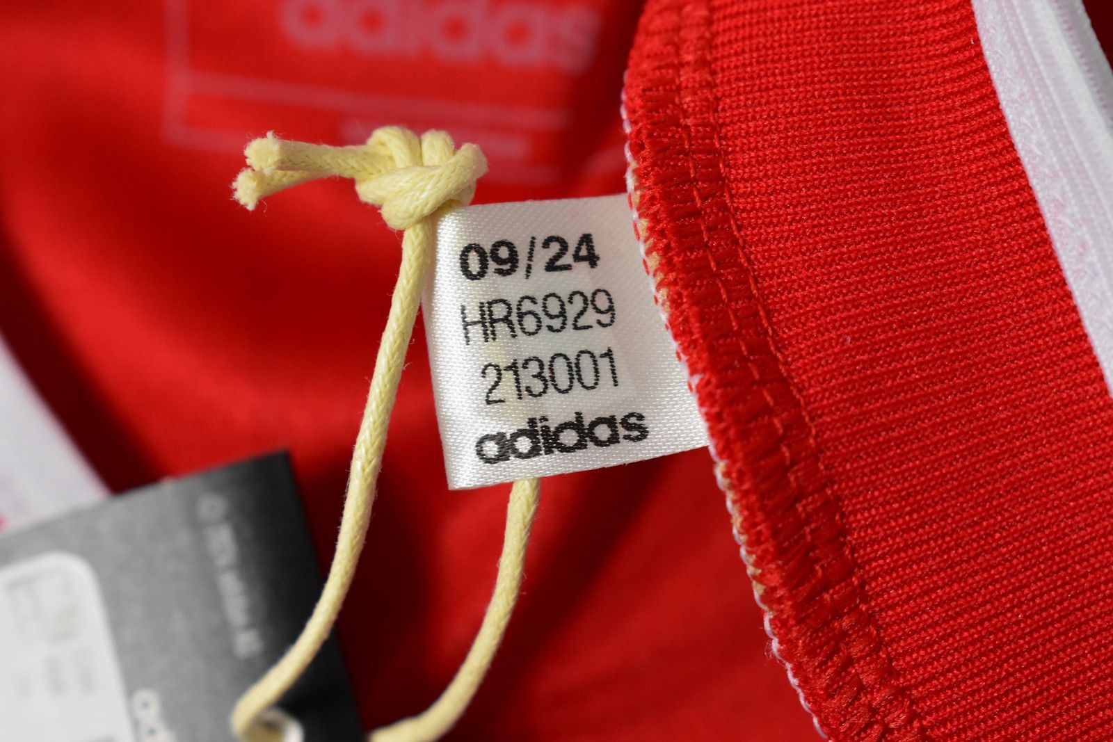 Adidas 2023-24 adidas ARSENAL FC Home Shirt Official SIZE L Size US L / EU 52-54 / 3 - 12 Thumbnail