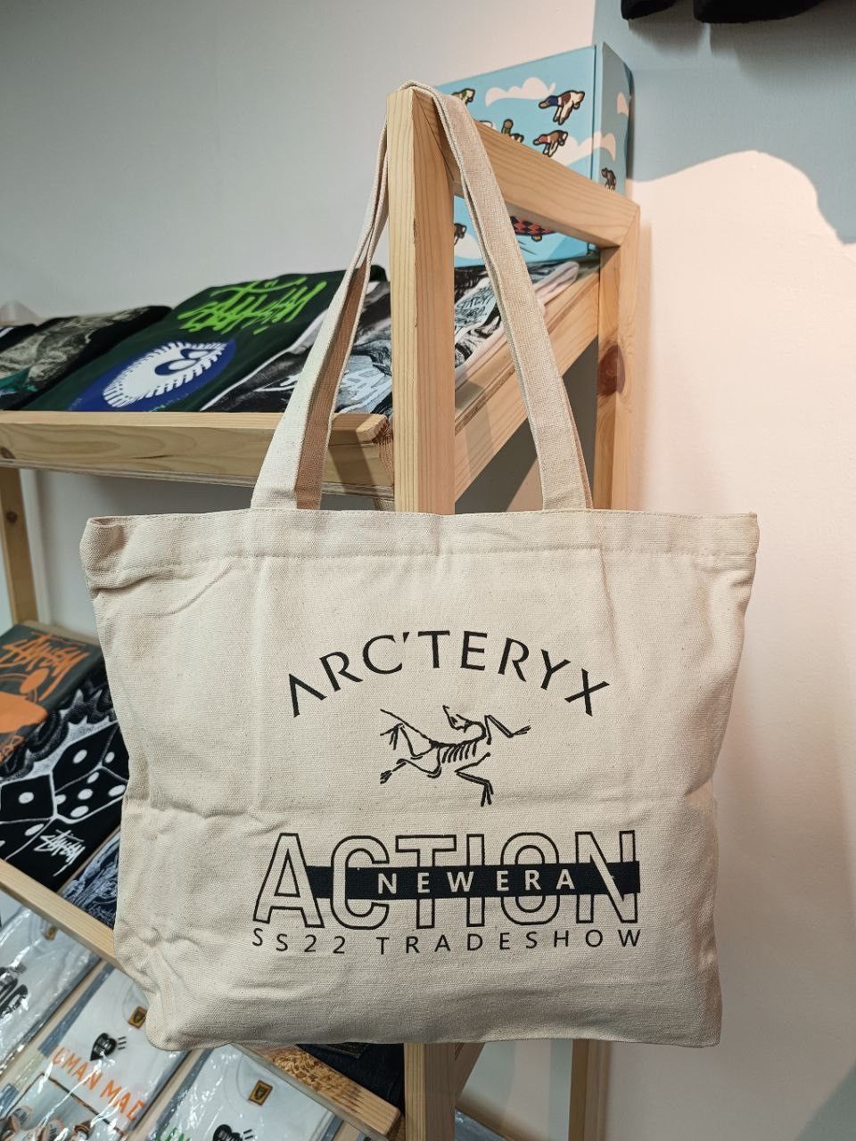 Arc'teryx ARC'TERYX TRADESHOW SS22 TOTE BAG LIMITED EVENT PIECE Size ONE SIZE - 2 Thumbnail