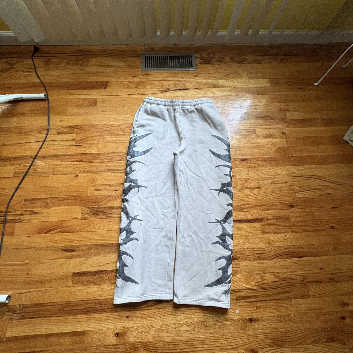 Named Collective Flame Bone Sweatpants Size US 35 - 1 Thumbnail