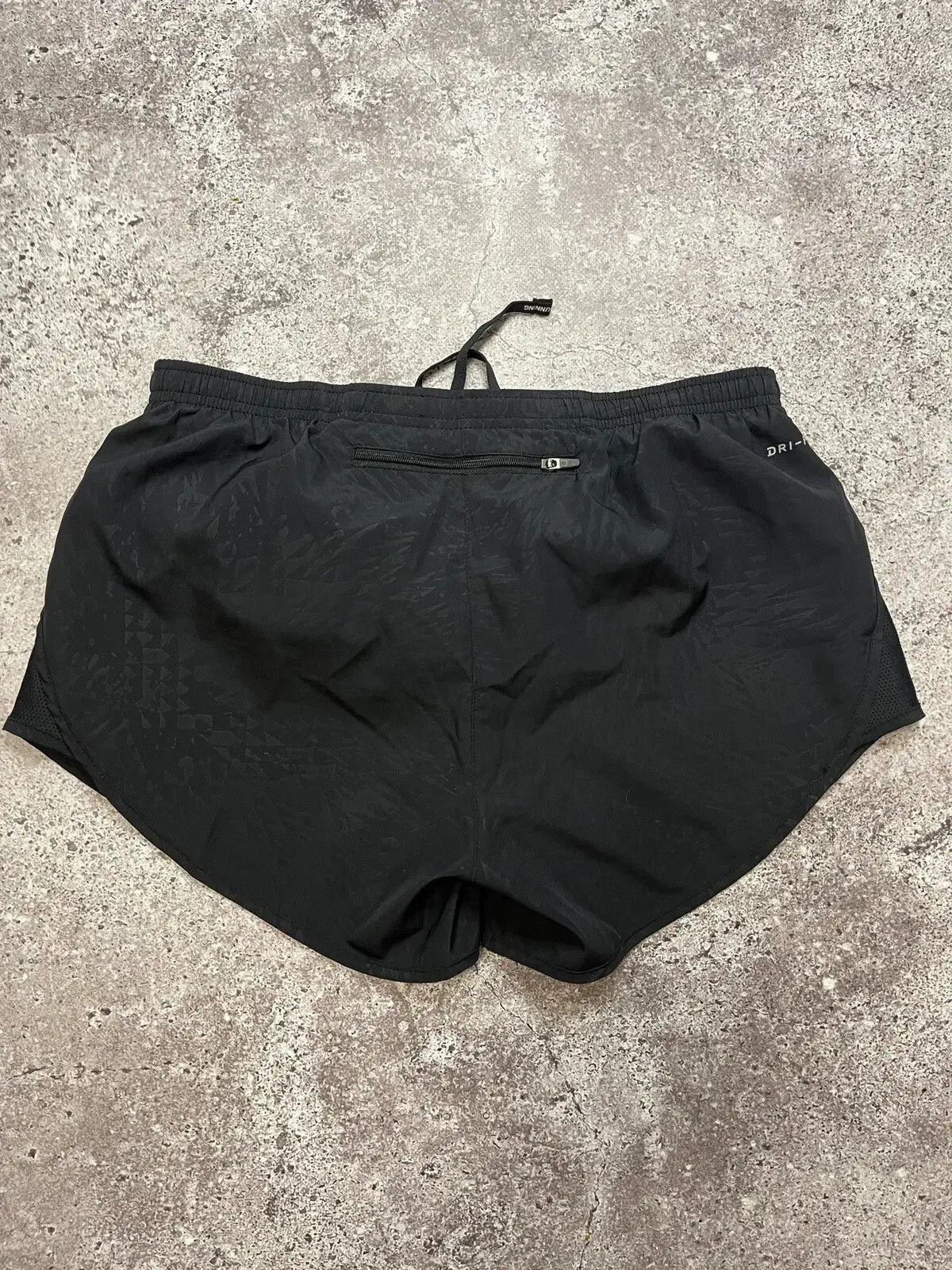 Nike Vintage Nike Running Shorts Black Split Hem Rear Zip Pocket Size US 29 - 2 Thumbnail