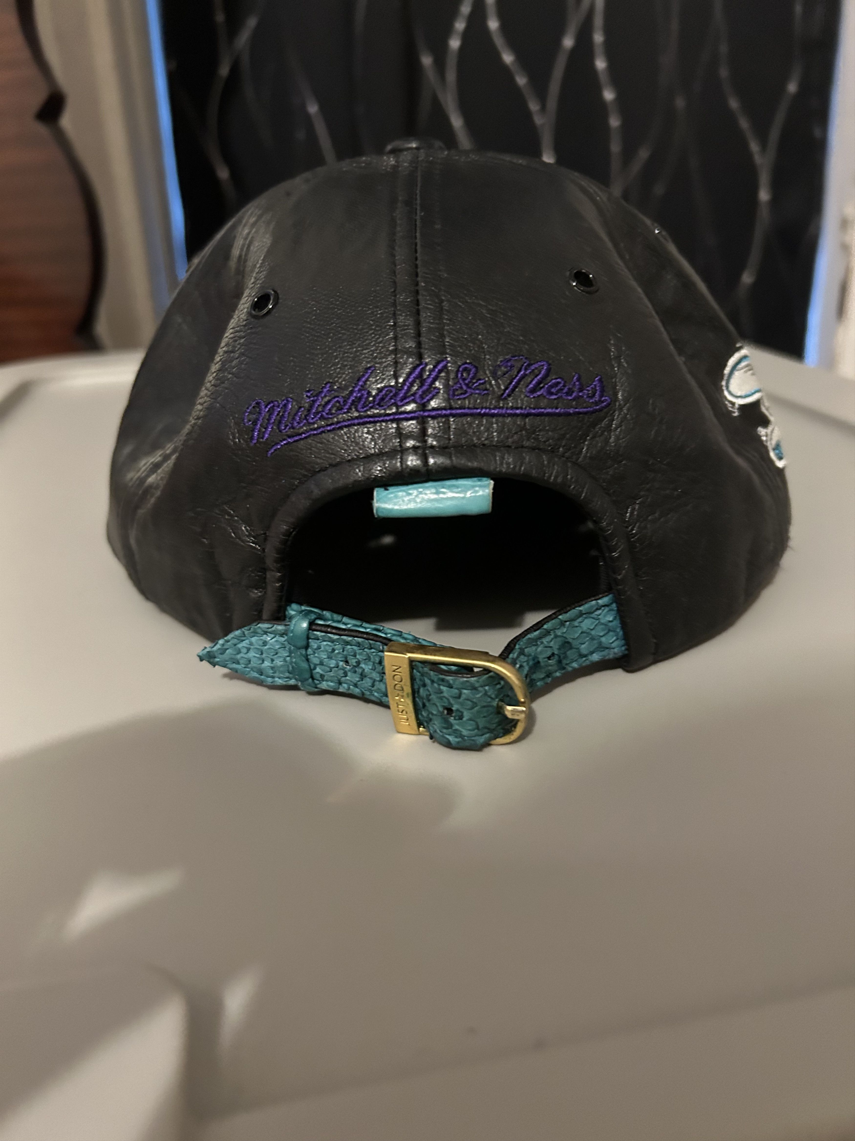 Just Don × Mitchell & Ness × Rsvp Gallery Just Don Leather Charlotte Hornets Hat Size ONE SIZE - 3 Thumbnail