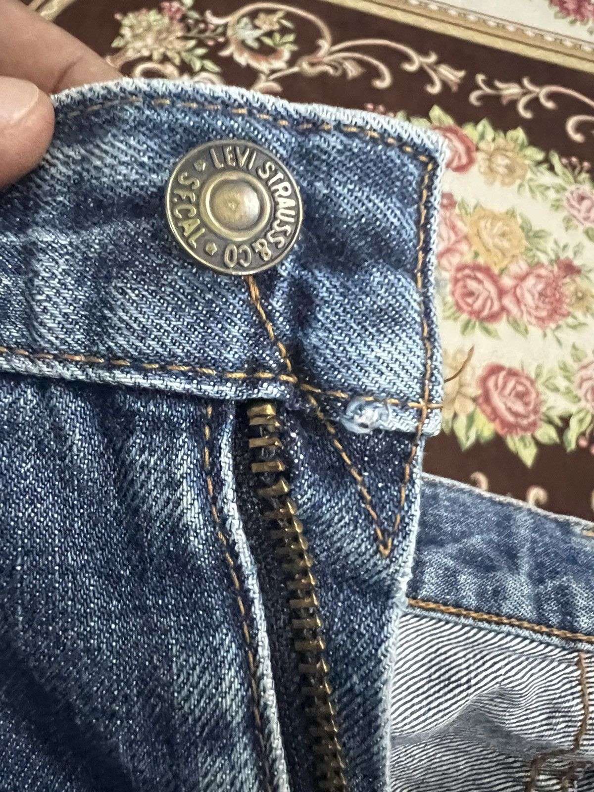 Levi's Vintage Clothing × Vintage Levis 551Z / w29 L36 - Vintage selvedge Japan Big E Size US 29 - 17 Thumbnail