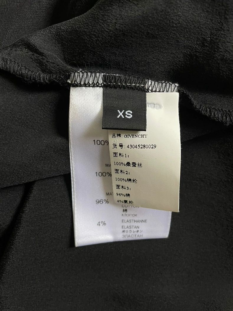 Givenchy Givenchy Silk Shirt with Ostrich Feather, Showpiece Size US XS / EU 42 / 0 - 7 Thumbnail