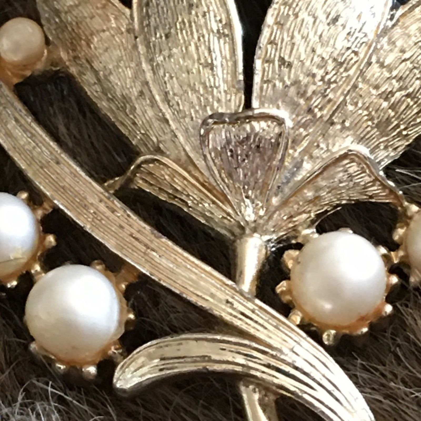 Vintage Vintage 50s Coro faux pearl gold cluster brooch Size ONE SIZE - 6 Thumbnail