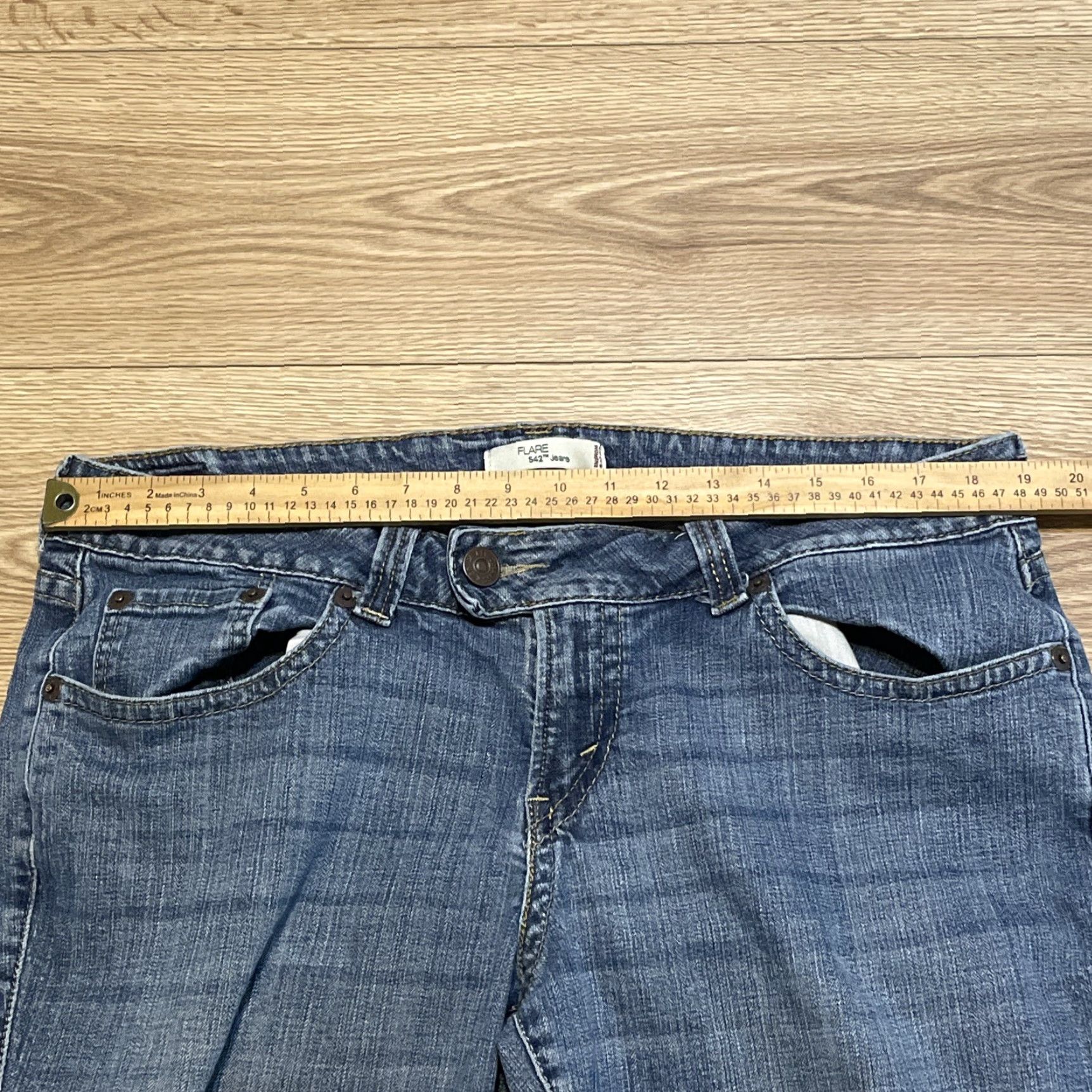 Levi's Levi's 542 Flare Denim Jeans Women 18M Medium Blue Pockets Regular 542 Model Cowgirl Rodeo Flap 18M Womens Jeans Size 40" / US 18 - 4 Thumbnail