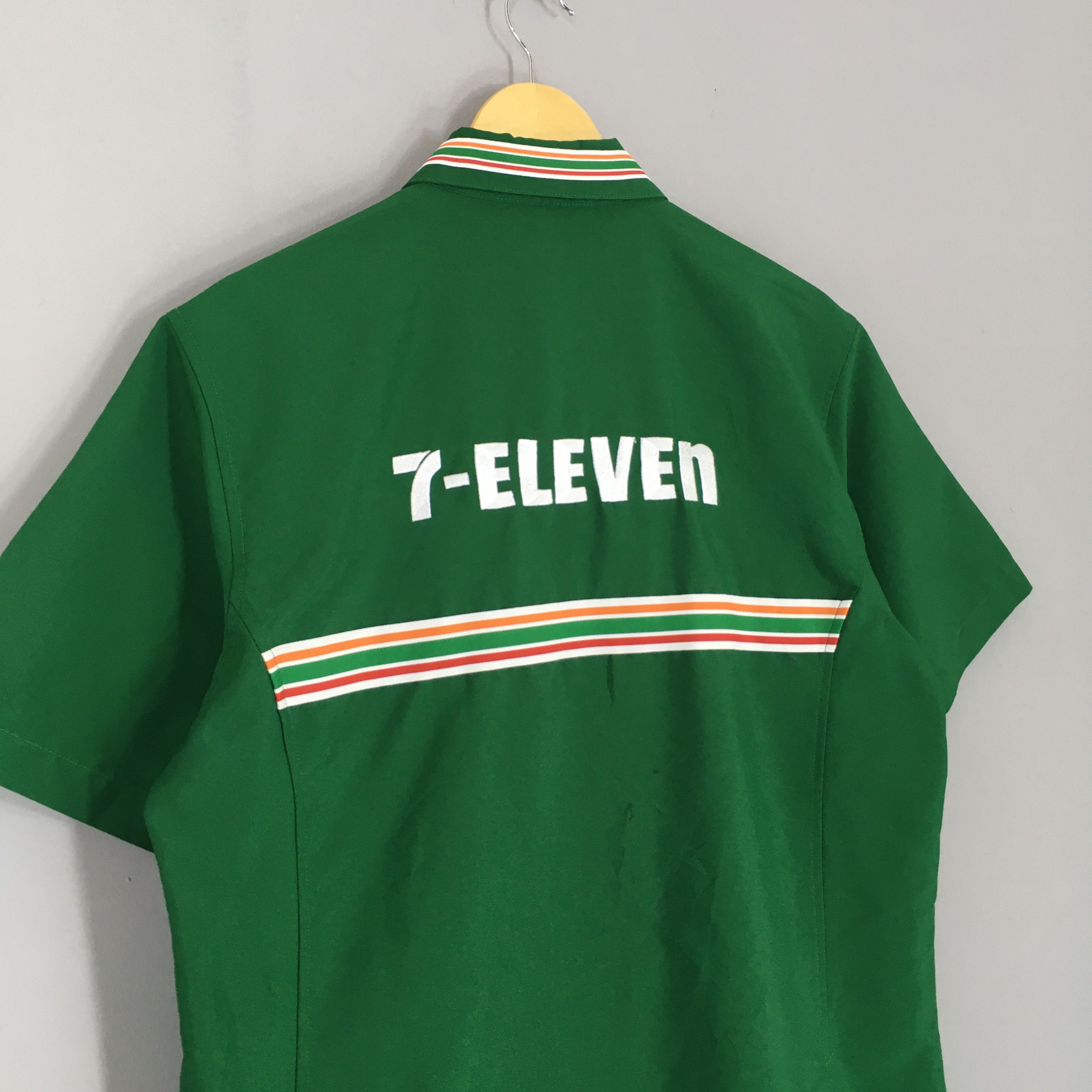 Japanese Brand Vintage 7-Eleven Uniform Workers Shirt Large Size US L / EU 52-54 / 3 - 7 Thumbnail