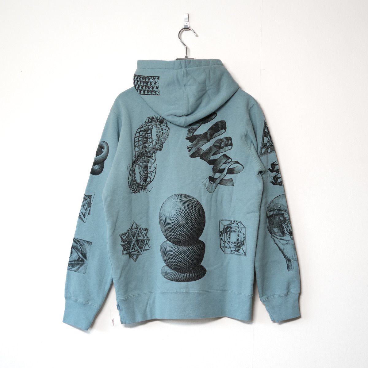 Supreme SUPREME SS2017 M.C.ESCHER HOODED SWEATSHIRT Size US M / EU 48-50 / 2 - 2 Thumbnail