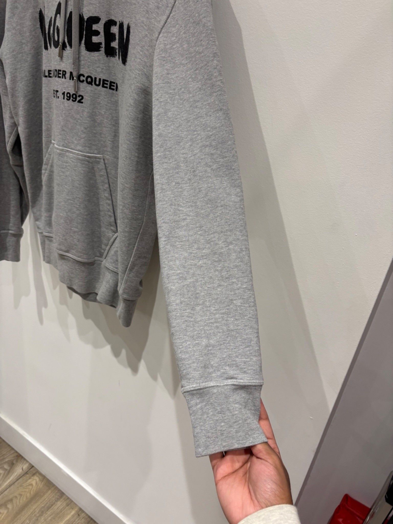 Alexander McQueen Alexander McQueen Graffiti Logo Hoodie Grey Size US M / EU 48-50 / 2 - 4 Thumbnail