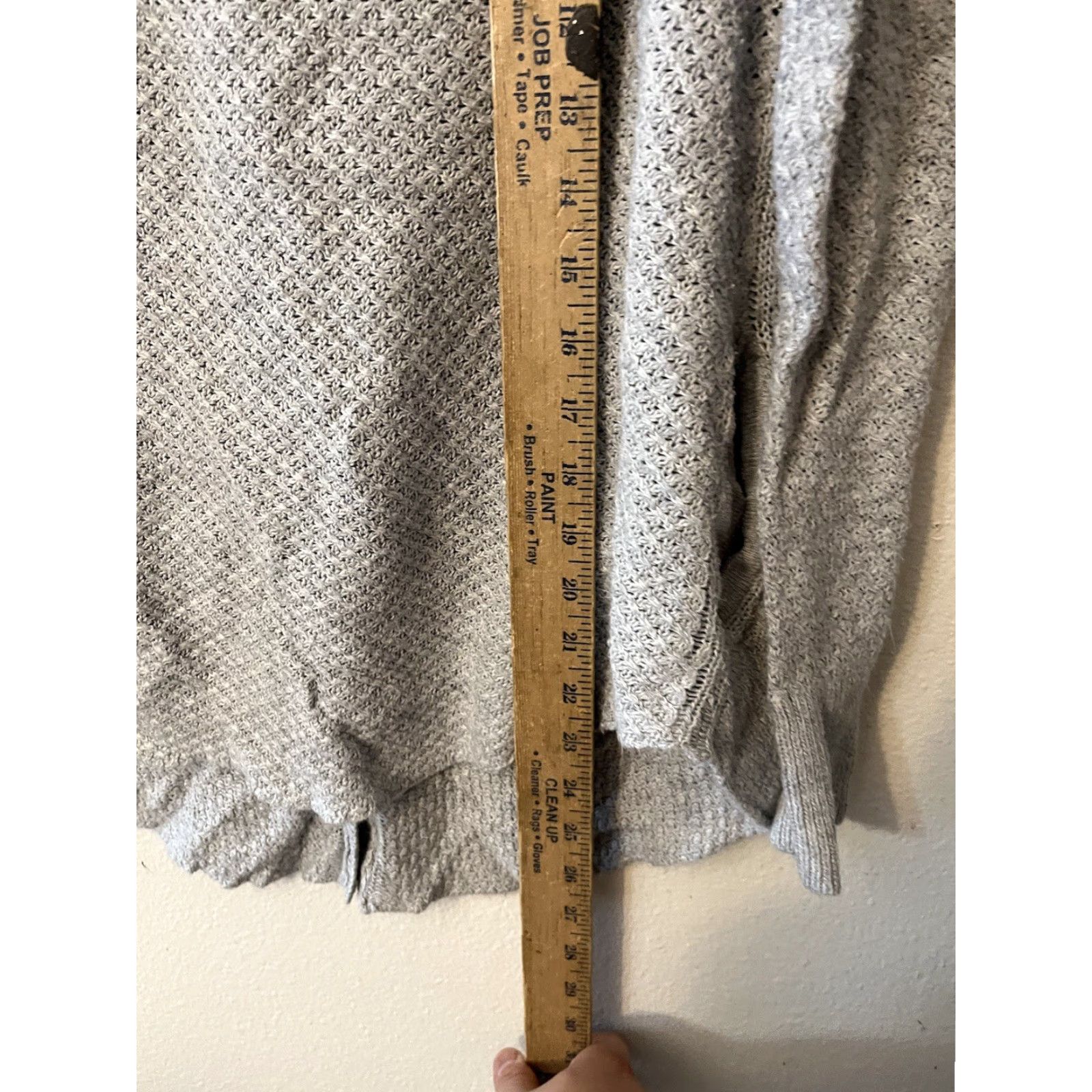 American Eagle Outfitters VINTAGE American Eagle Women's Cardigan Sweater L Gray Open-Knit Button Knit Fall Size L / US 10 / IT 46 - 4 Thumbnail