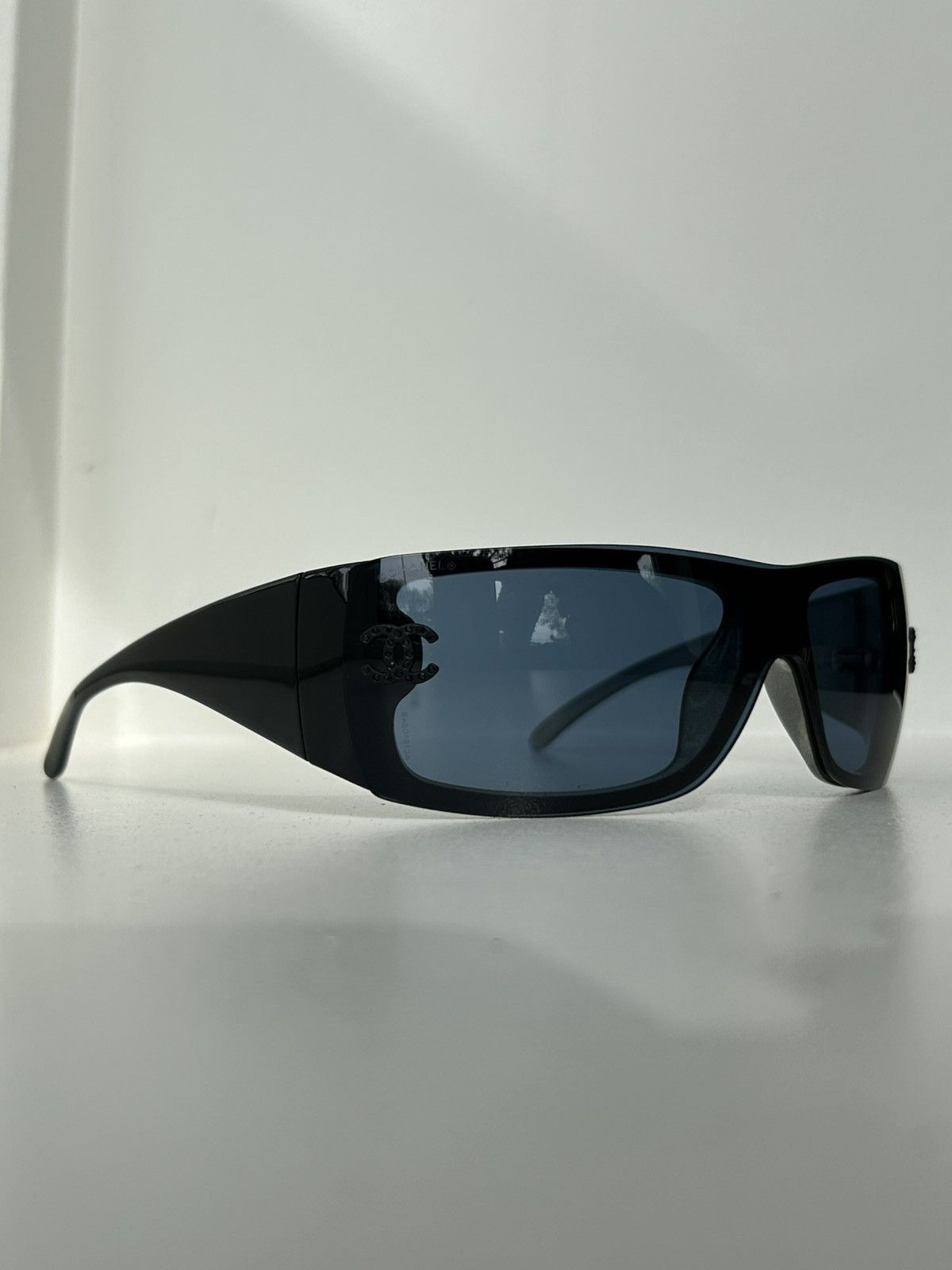 Chanel × Vintage Chanel 5088-B CC rhinestone vintage sunglasses Size ONE SIZE - 2 Thumbnail