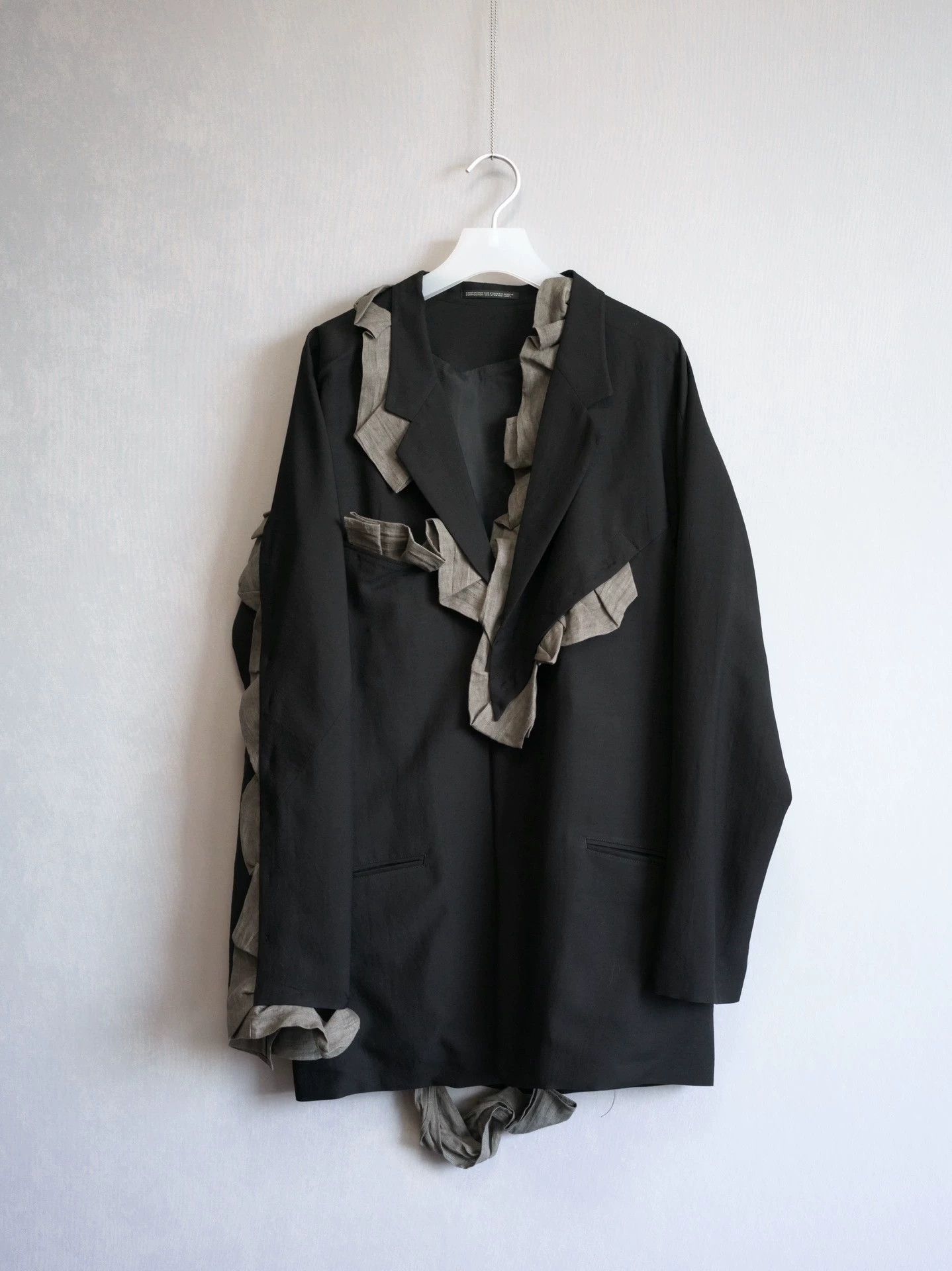 Yohji Yamamoto Yohji Yamamoto 24SS Embroidered Ruffle Jacket Gray Size 2 Size US M / EU 48-50 / 2 - 2 Thumbnail