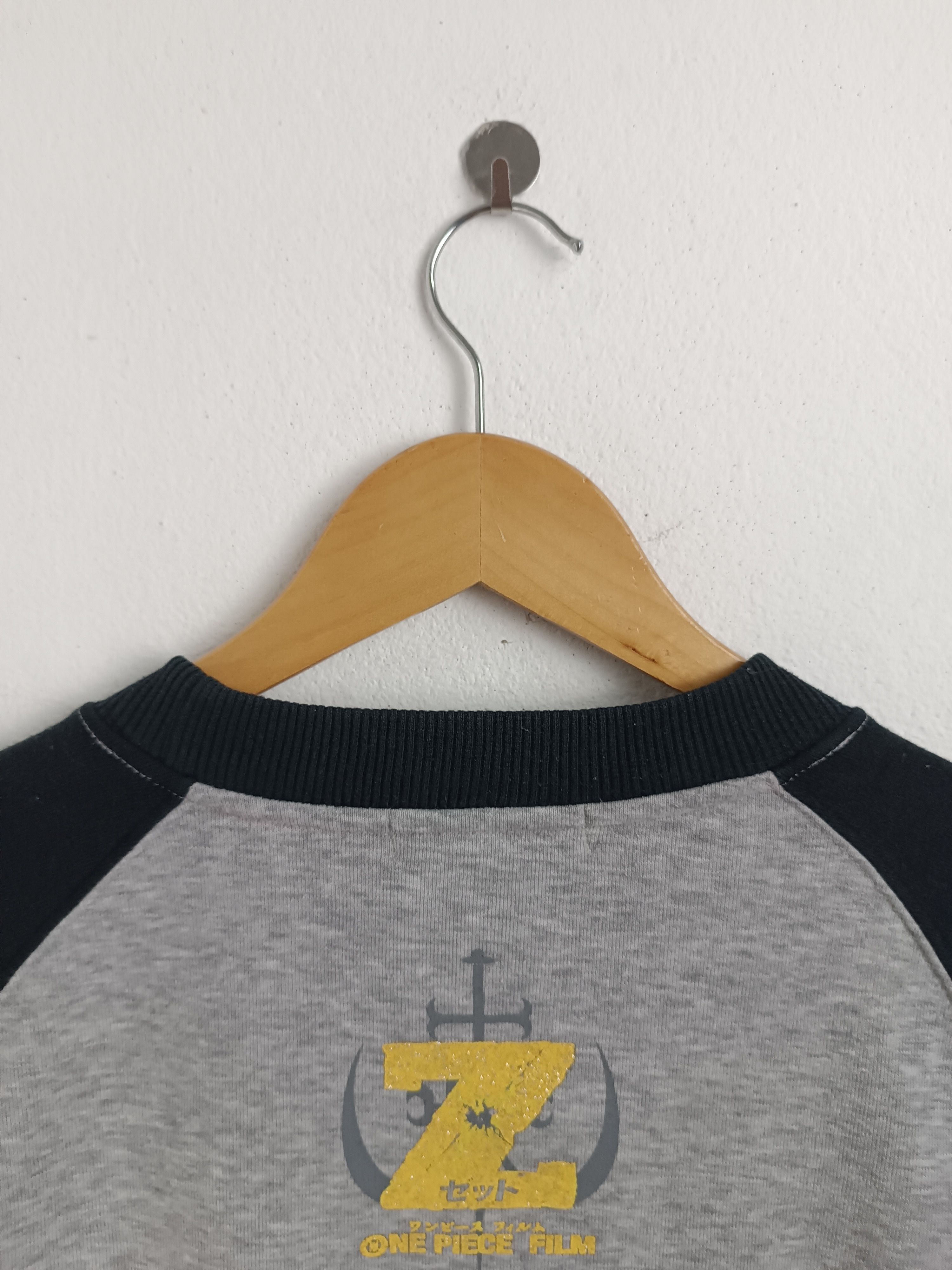 Anime VINTAGE ONE PIECE FILM Z LINEUP SWEATSHIRT VERY RARE ANIME Size US L / EU 52-54 / 3 - 14 Thumbnail