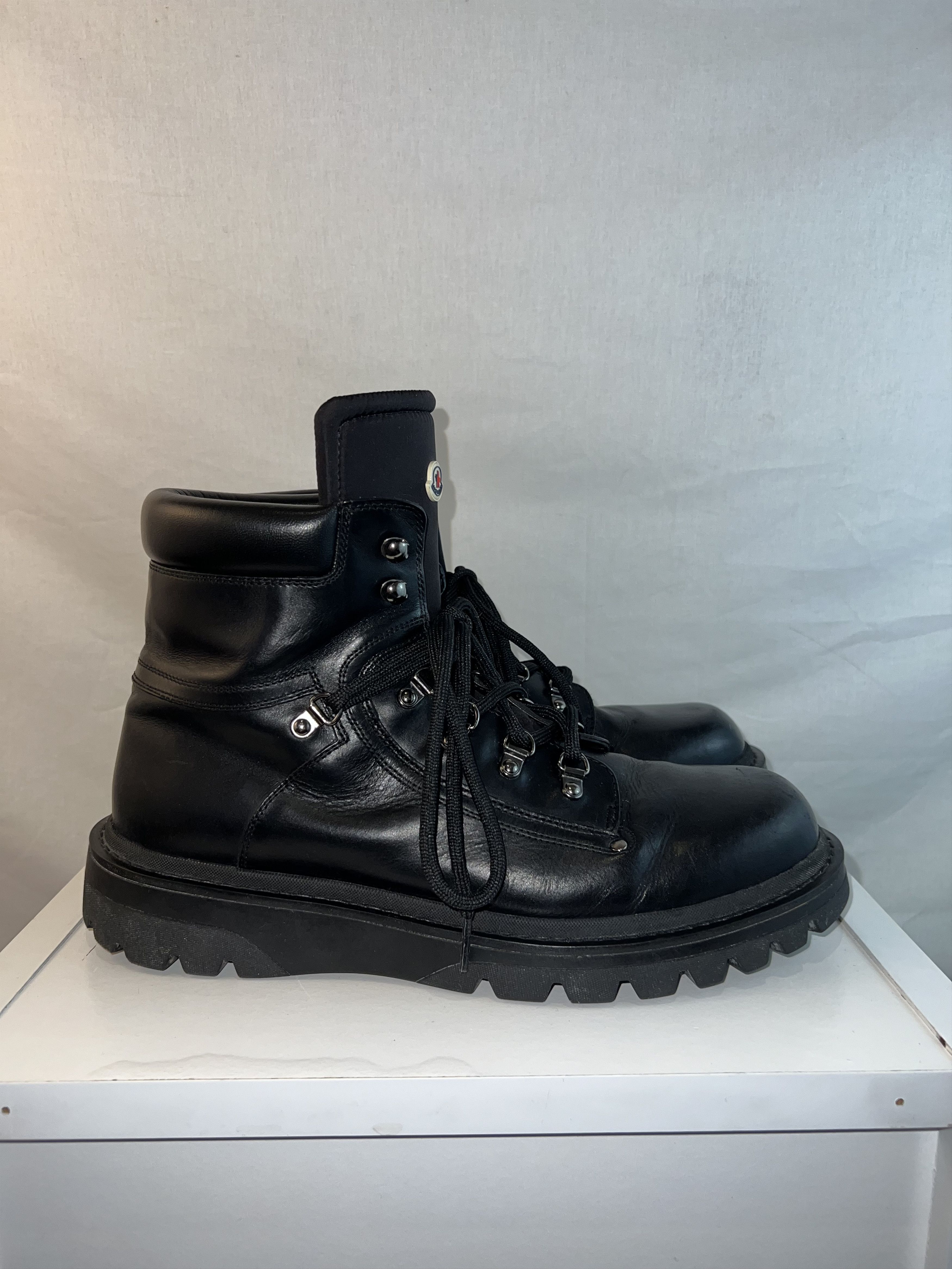 Moncler Moncler - Gently Worn Hiking Boot in Smooth Leather Size 11 Size US 11 / EU 44 - 3 Thumbnail