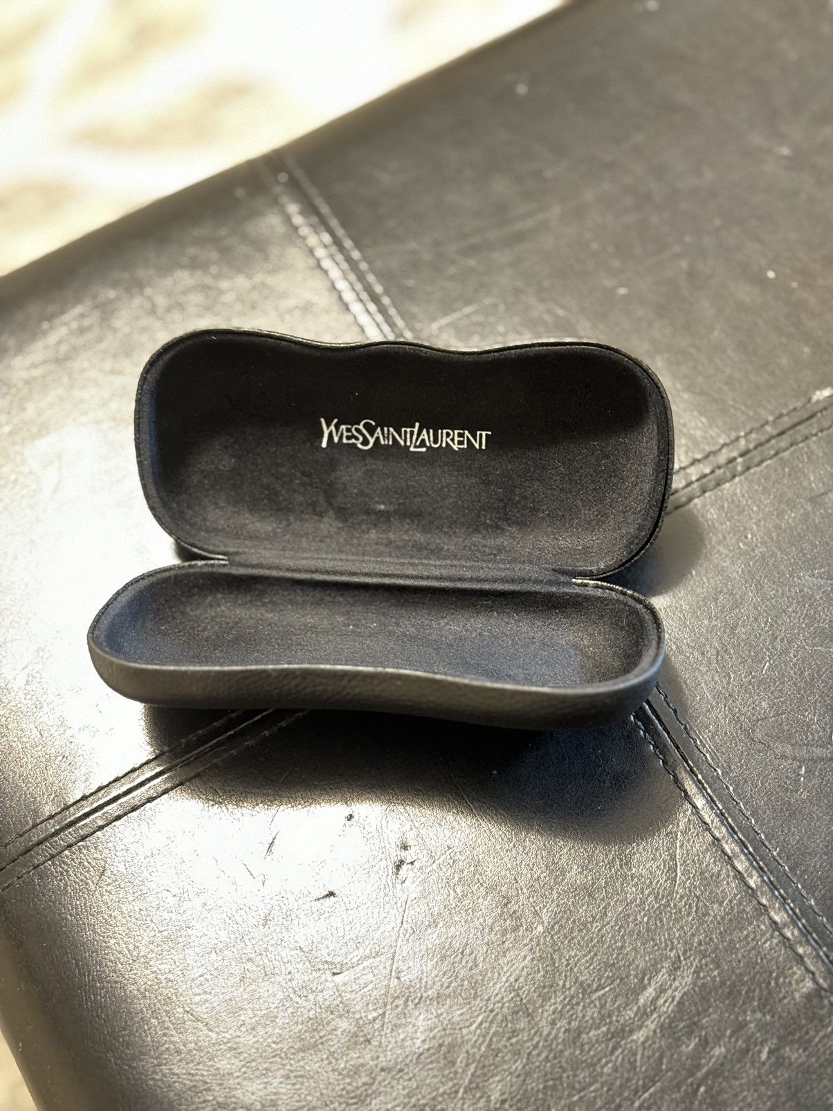 Saint laurent sunglasses case deals