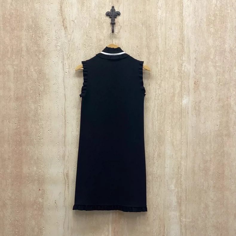 Gucci Gucci Black pleated lace pearl button dress 2504-Nextarrow Size M / US 6-8 / IT 42-44 - 2 Thumbnail