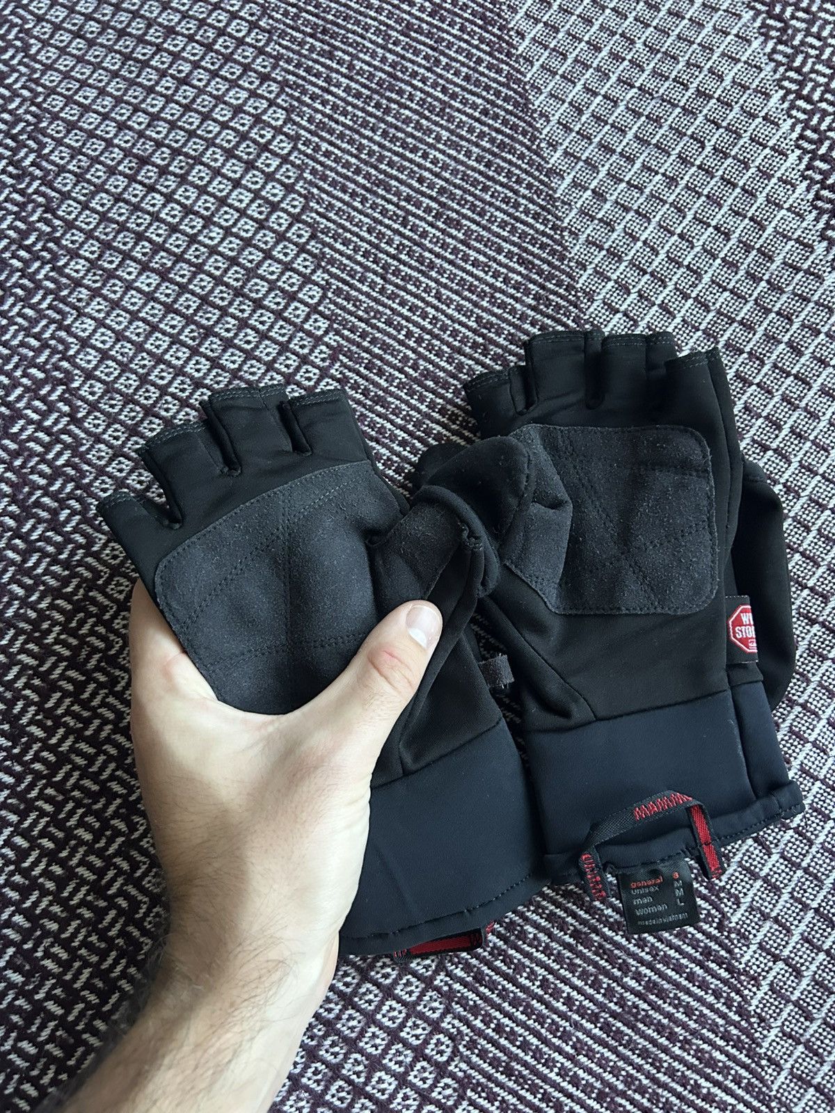 Mammut Vintage Mammut WindStopper Gloves Outdoor Black Unisex Sz M Size ONE SIZE - 9 Thumbnail
