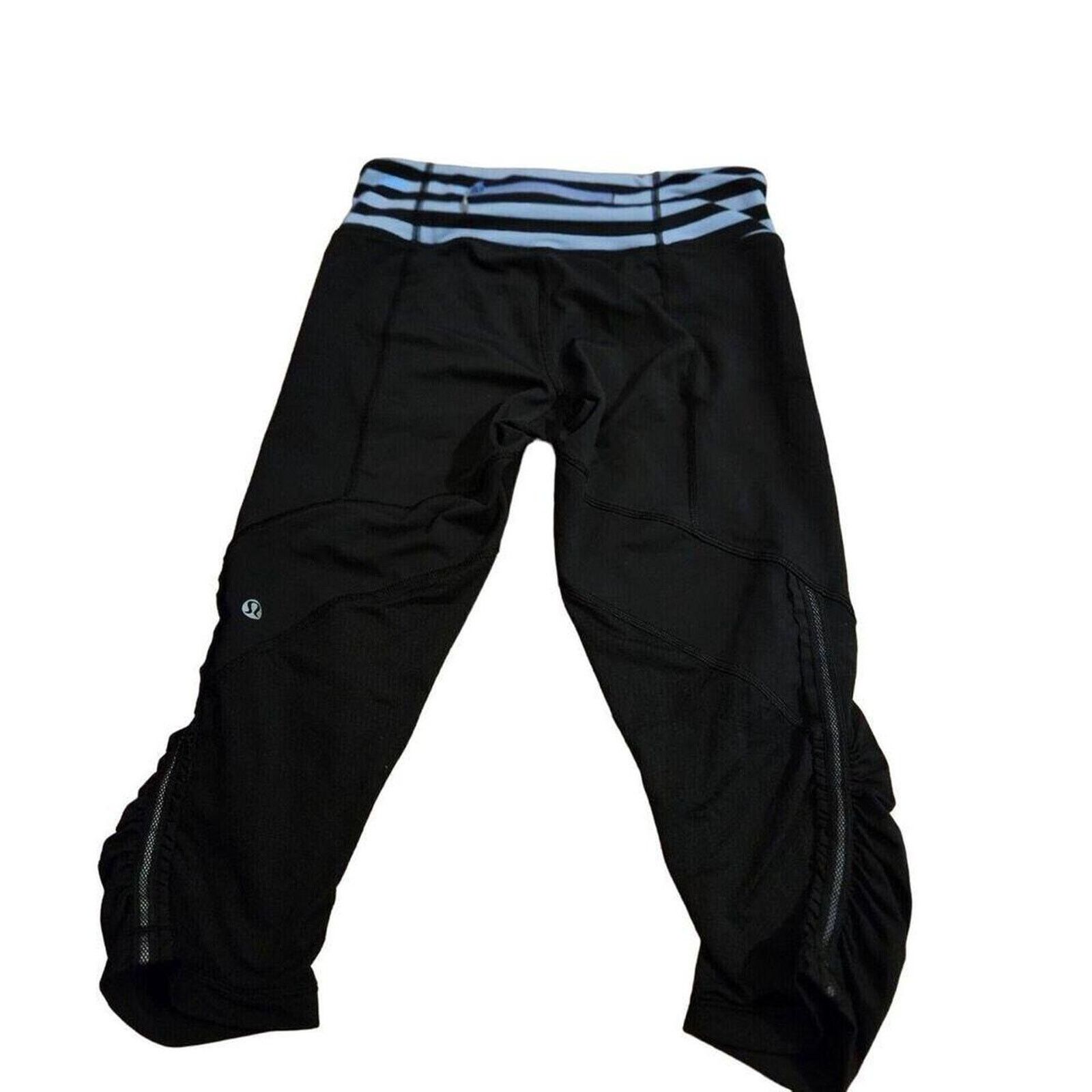 Lululemon Lululemon womens black cropped leggings Size 26" / US 2 / IT 38 - 2 Thumbnail