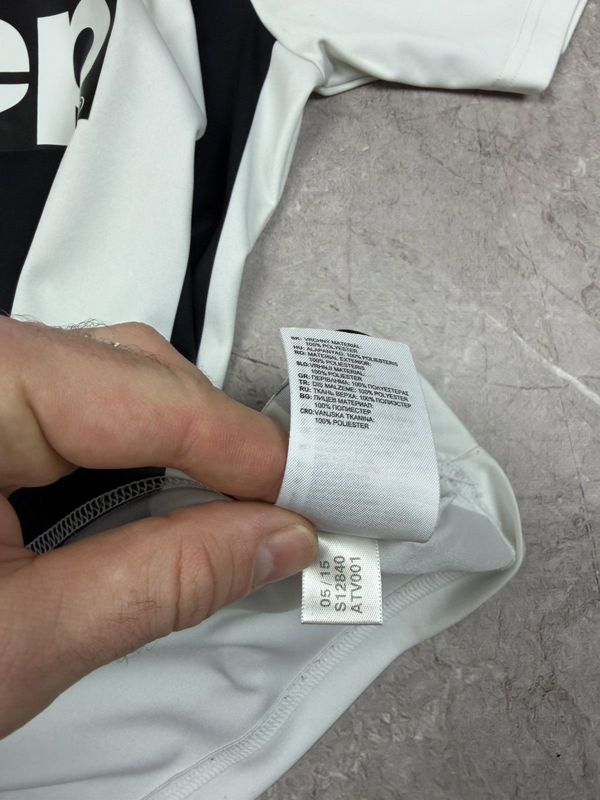 Adidas Adidas Juventus 2015-2016 Home Football Shirt Soccer Jersey Size US M / EU 48-50 / 2 - 10 Thumbnail