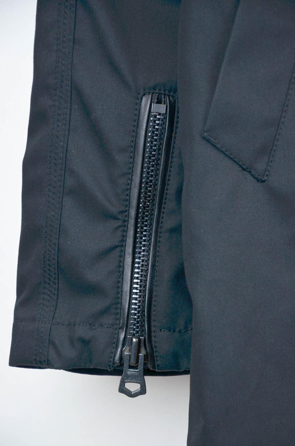 Diesel Diesel Hi-Low Performance Tech Coat – L Size US L / EU 52-54 / 3 - 11 Thumbnail