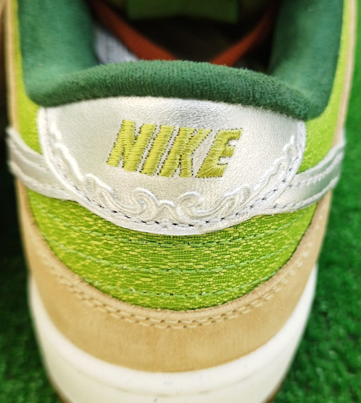 Nike Nike SB Dunk Low Escargot. Size US 7 / EU 40 - 5 Thumbnail