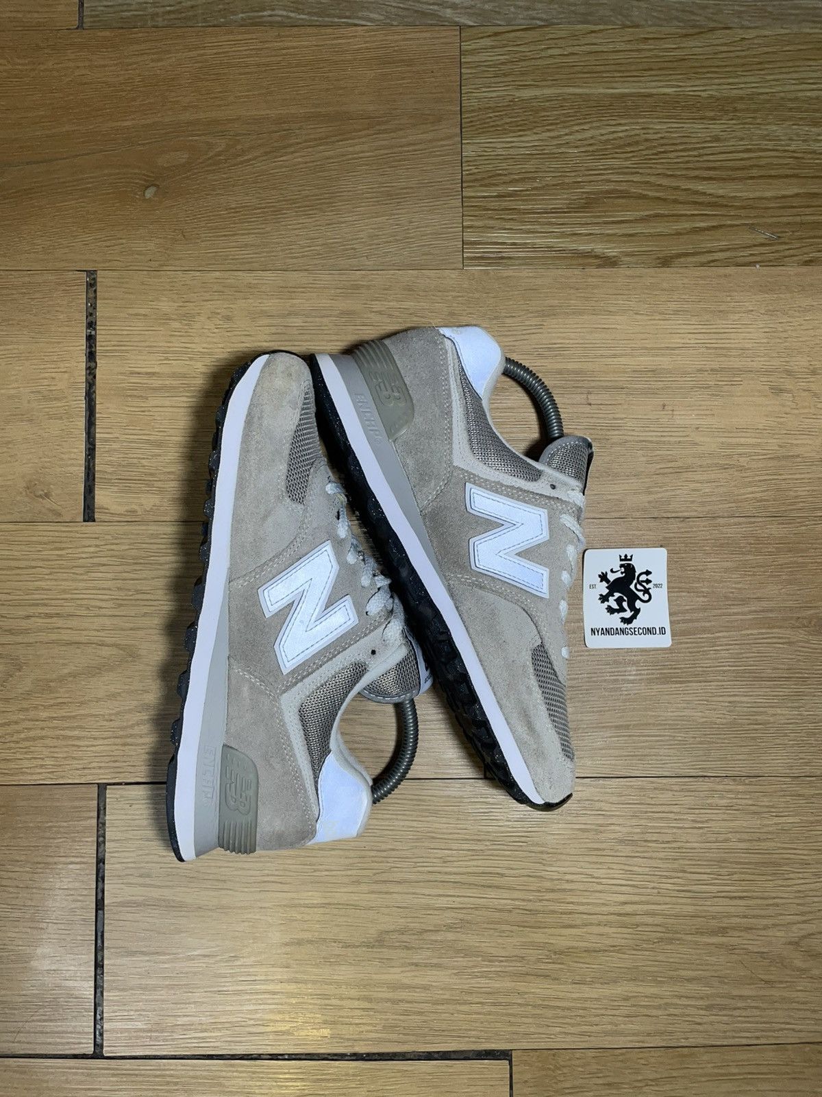 New Balance Newbalance 574 Size US 7.5 / EU 40-41 - 3 Thumbnail
