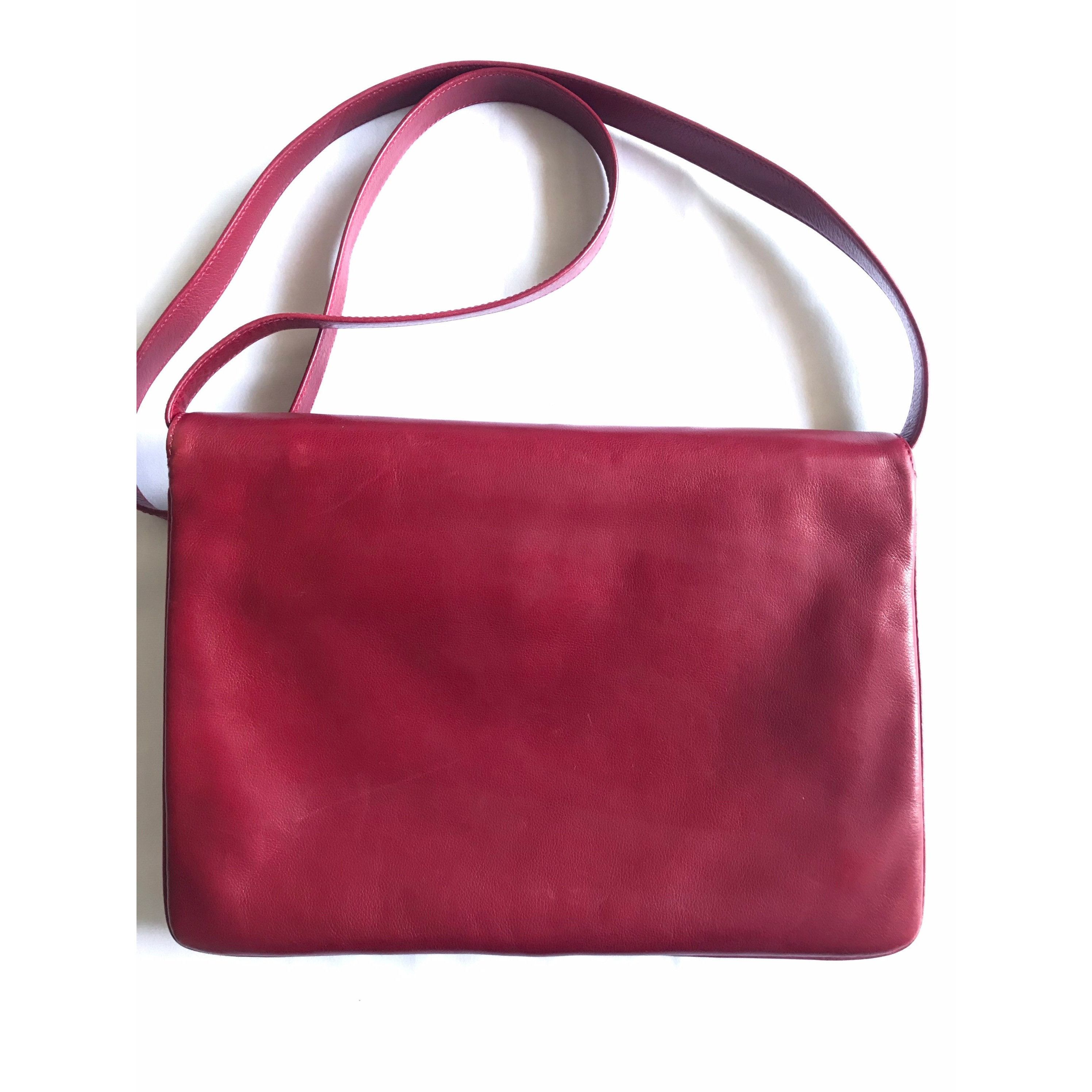 Gucci Vintage GUCCI wine red shoulder bag with GG engraved flap Size ONE SIZE - 2 Thumbnail