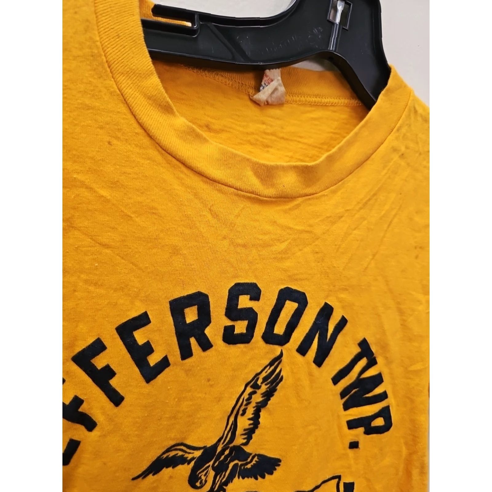 Champion VINTAGE Champion Running Man T-Shirt Mens Small Yellow USA 1950s 60s Small Hole Cotton Short Sleeve Size US S / EU 44-46 / 1 - 3 Thumbnail