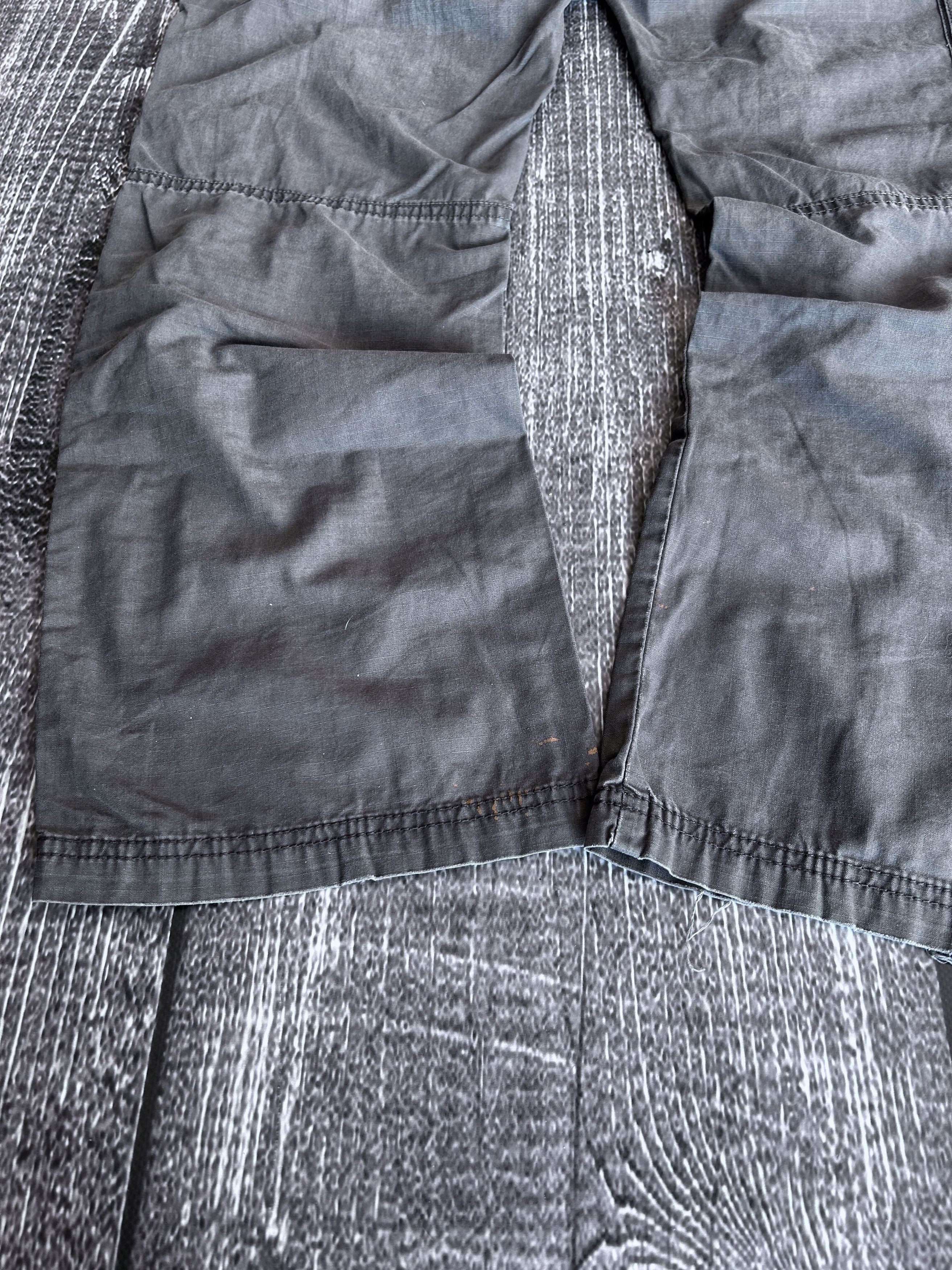 Vintage Wide Leg Utility Cargo Pants Zip Pocket Distressed Style Size US 32 / EU 48 - 8 Thumbnail