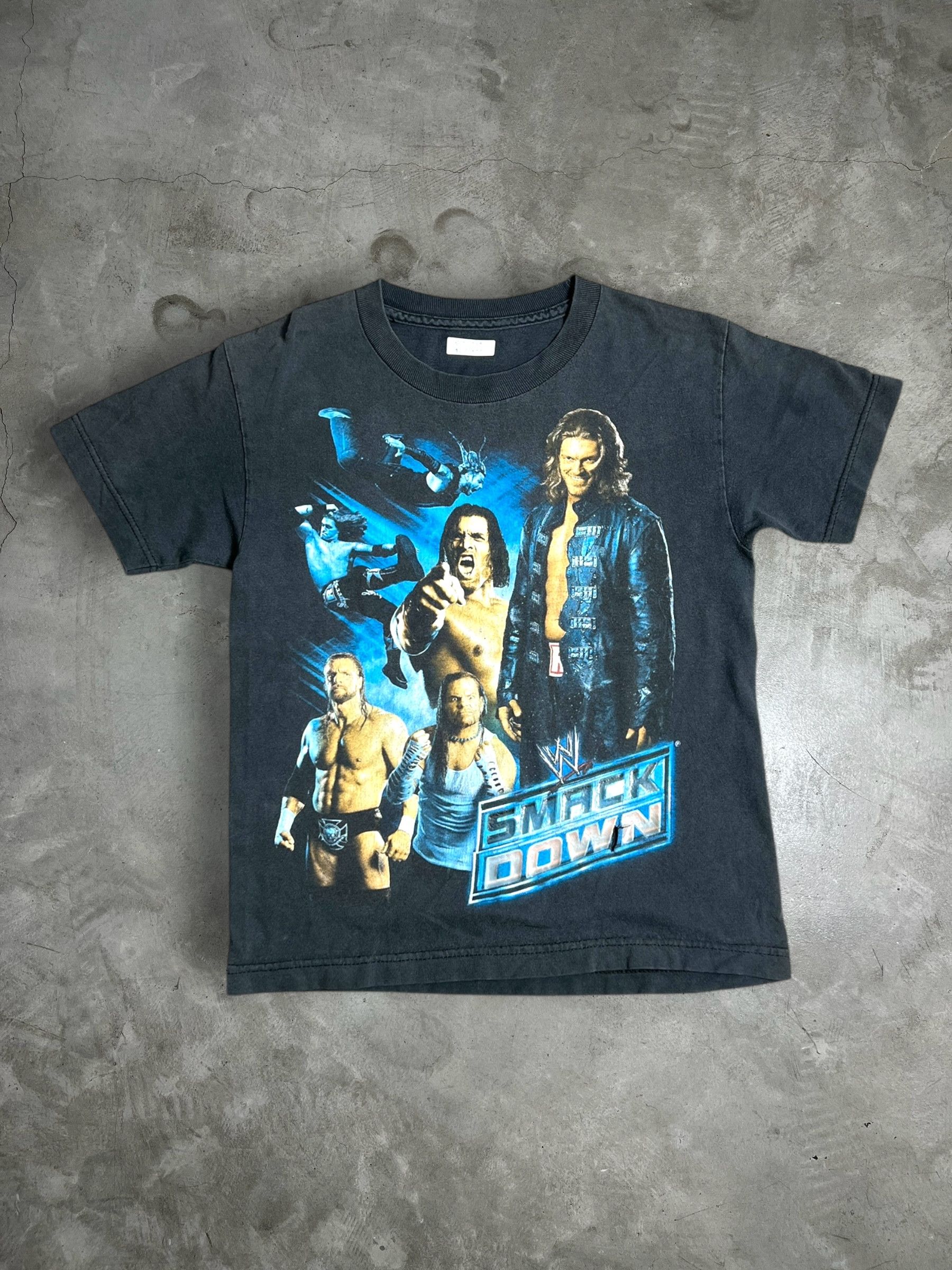 Vintage × WWE Vintage WWE SmackDown Wrestling Graphic Tee GTME584 Size US XXS / EU 40 - 1 Thumbnail