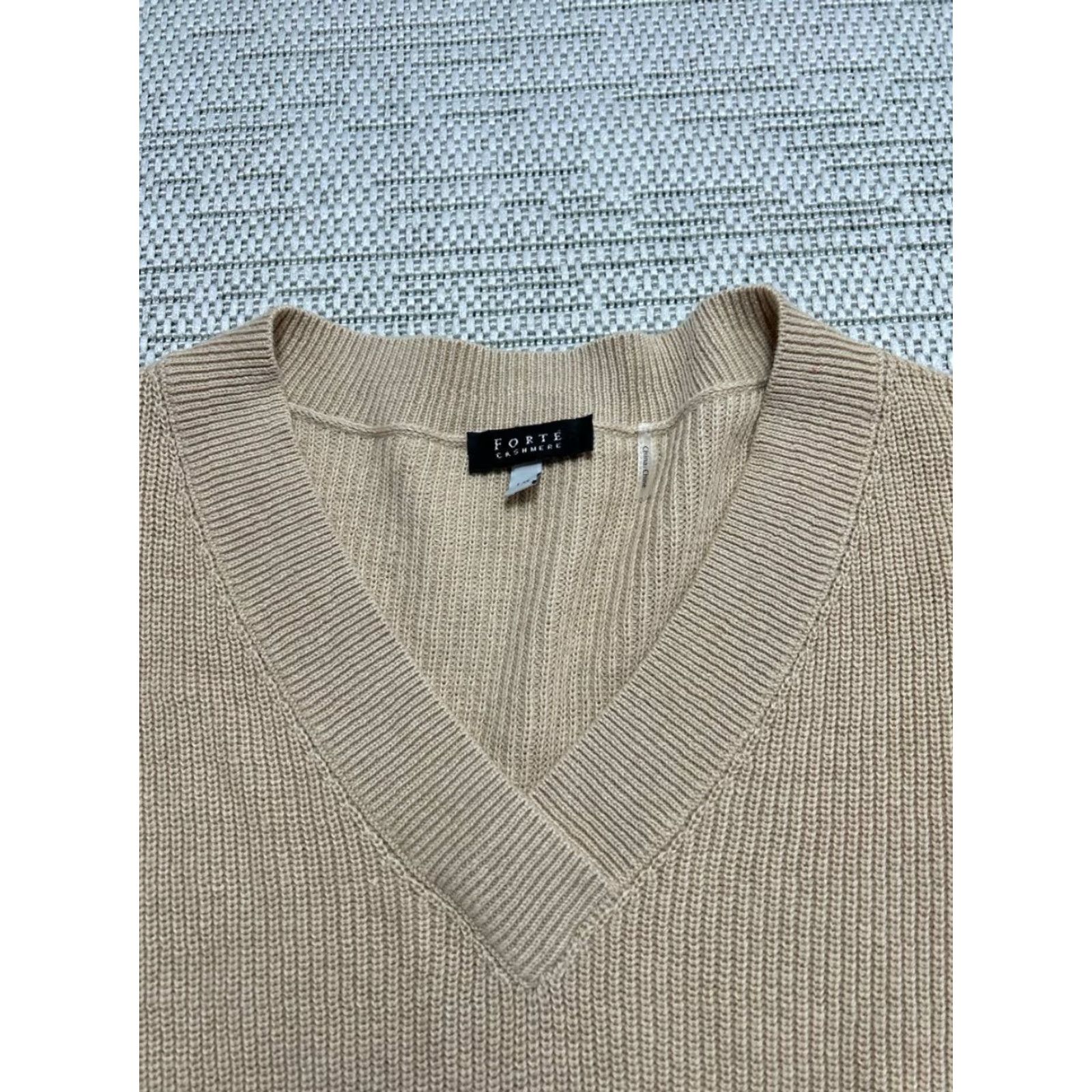 Vintage Forte Cashmere Sweater Womens Large Beige Cotton V Neck Tight Knit Ribbed Winter Size L / US 10 / IT 46 - 3 Thumbnail