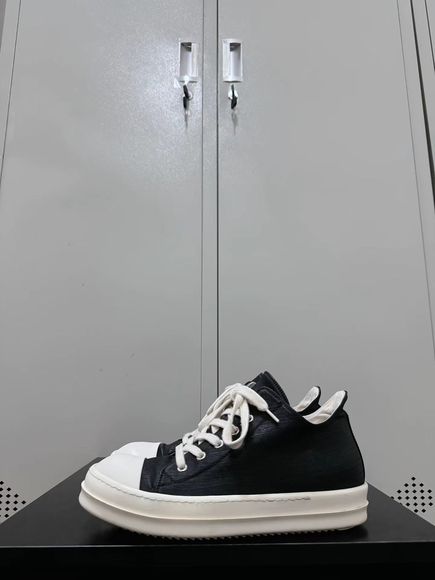 Rick Owens Drkshdw Rick Owens Drkshdw waxed canvas Converse high-top sneakers Size US 7 / EU 40 - 7 Thumbnail
