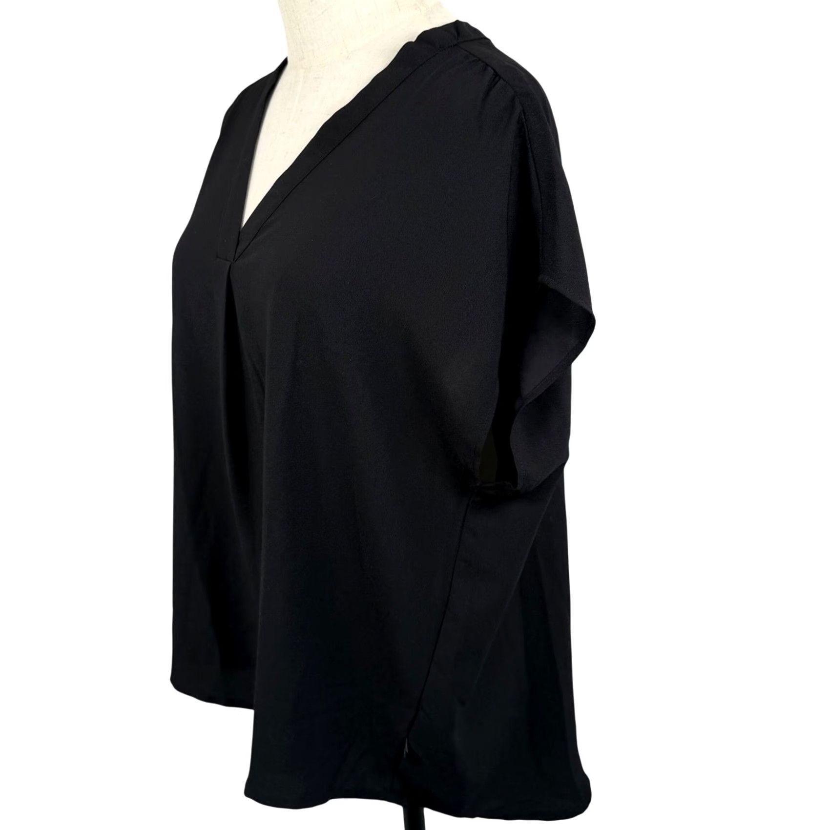 Banana Republic Banana Republic Blouse V-Neck Short Sleeve Dolman Relaxed Black 100% Polyester Office Workwear Size M / US 6-8 / IT 42-44 - 2 Thumbnail