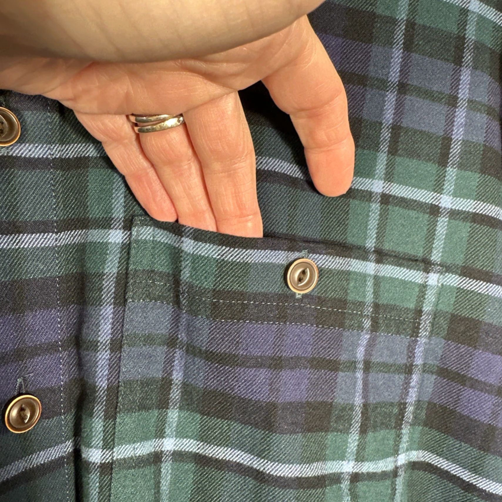 Vintage L.L. Bean Scotch Plaid Flannel Shirt XL Blue Pocket Button-Up Men's Size US XL / EU 56 / 4 - 3 Thumbnail